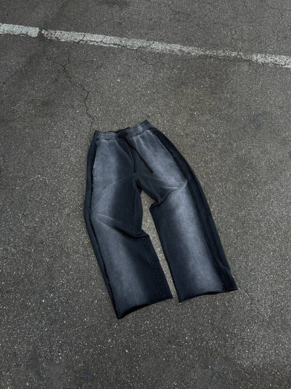 THE ACID WASH SPRAY PANTS BLACK - Shoebuya Brand