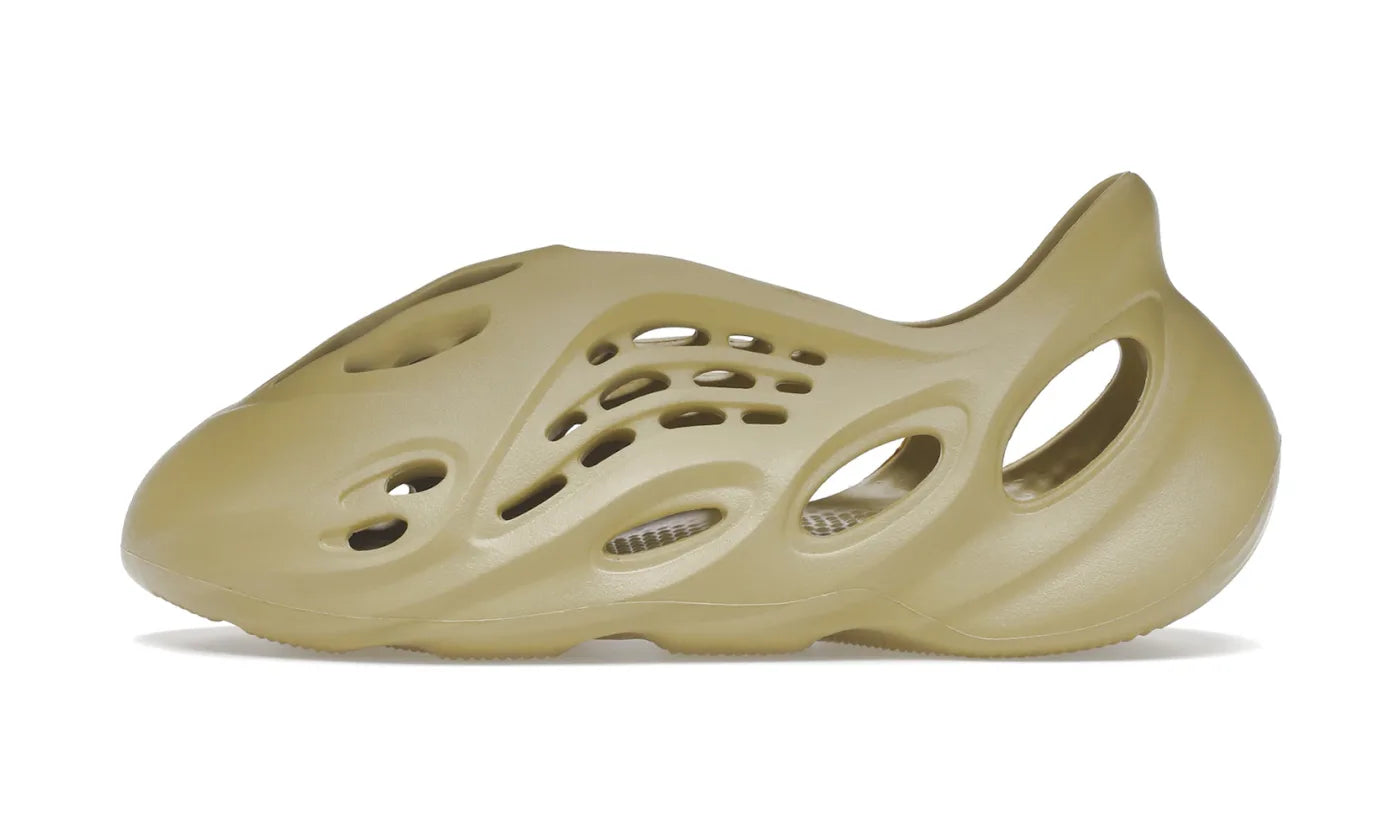 ADIDAS YEEZY FOAM RNNR SULFUR