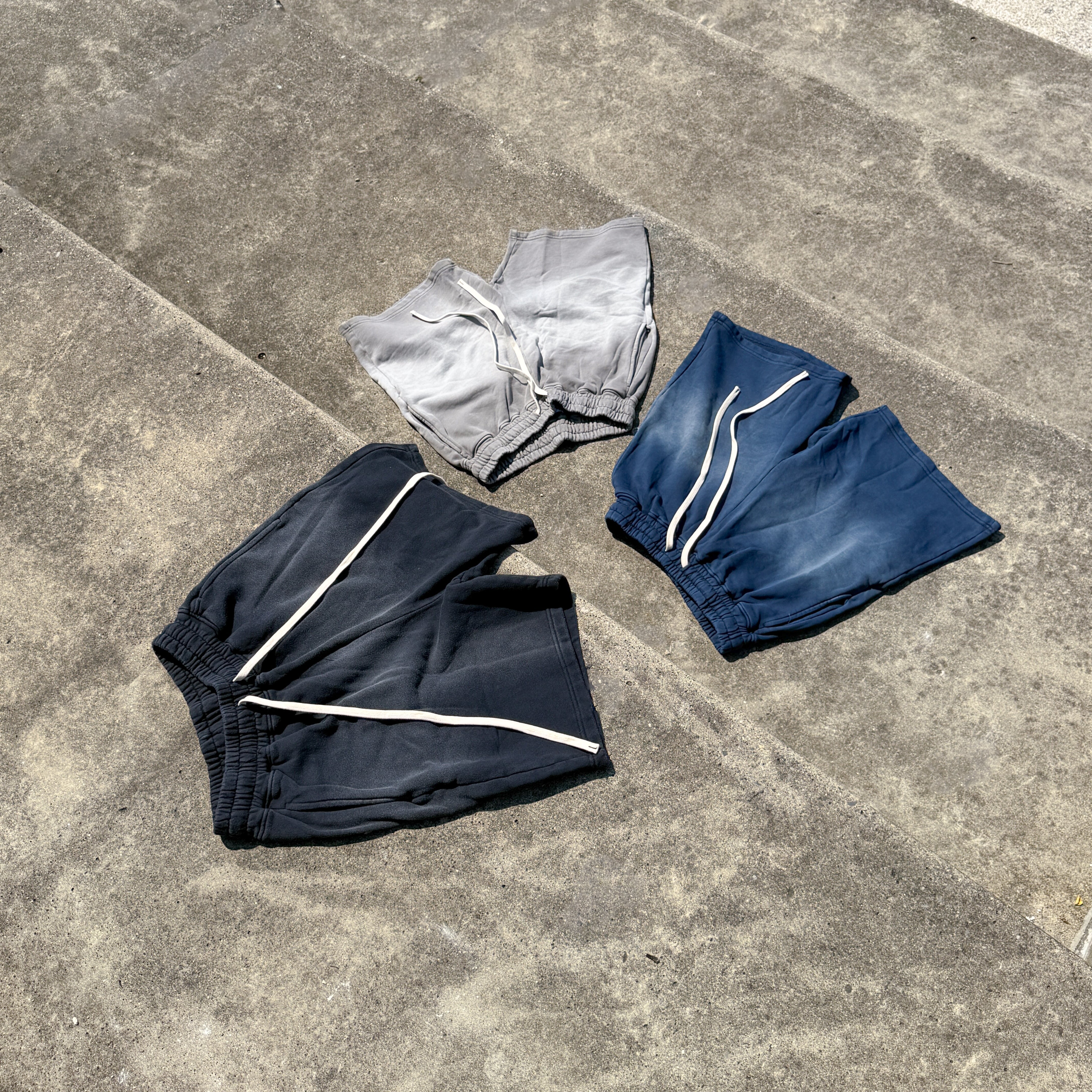 THE ACID WASH SPRAY SHORTS BLACK - Shoebuya Design