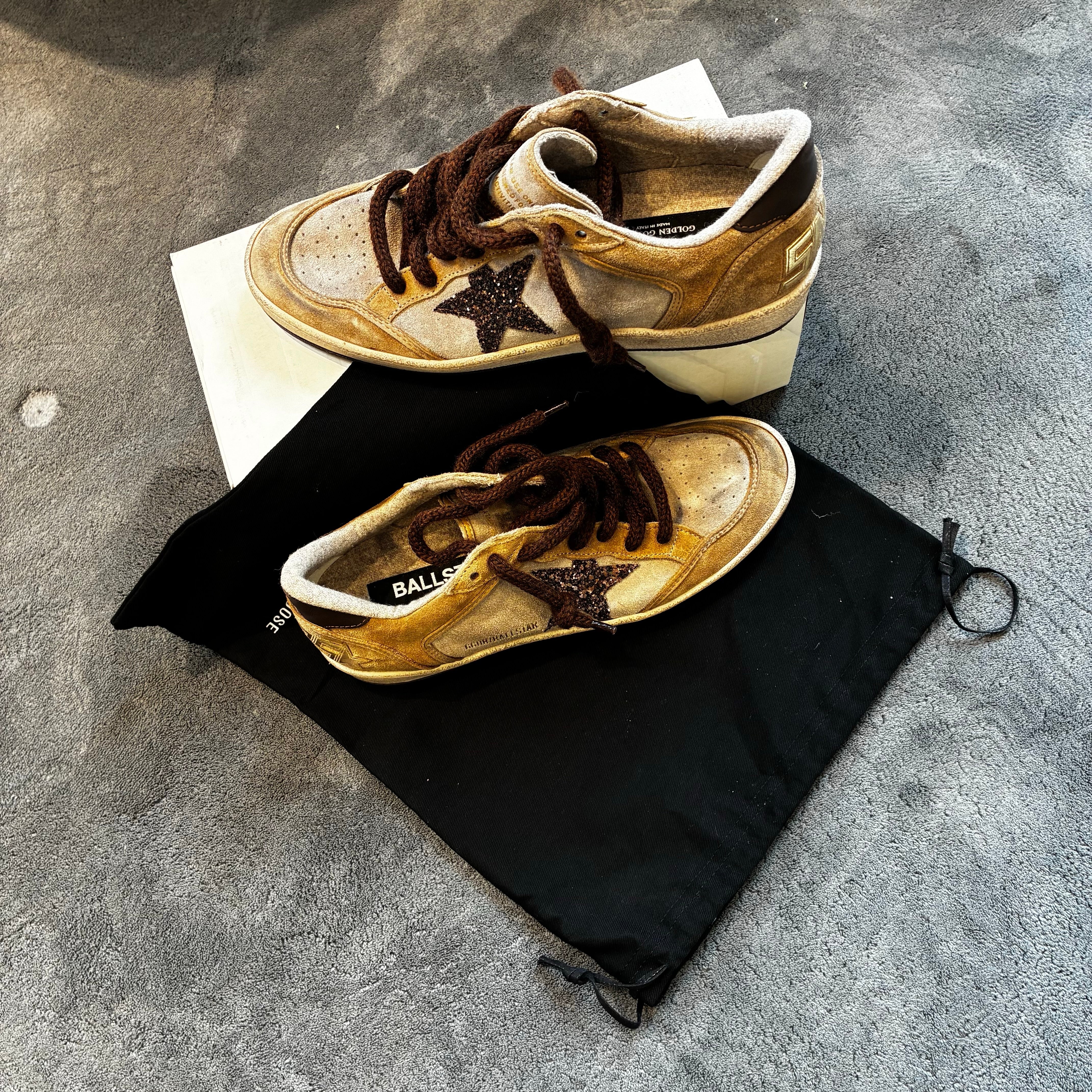 GOLDEN GOOSE BALLSTAR BROWN SUEDE LACES ROPE