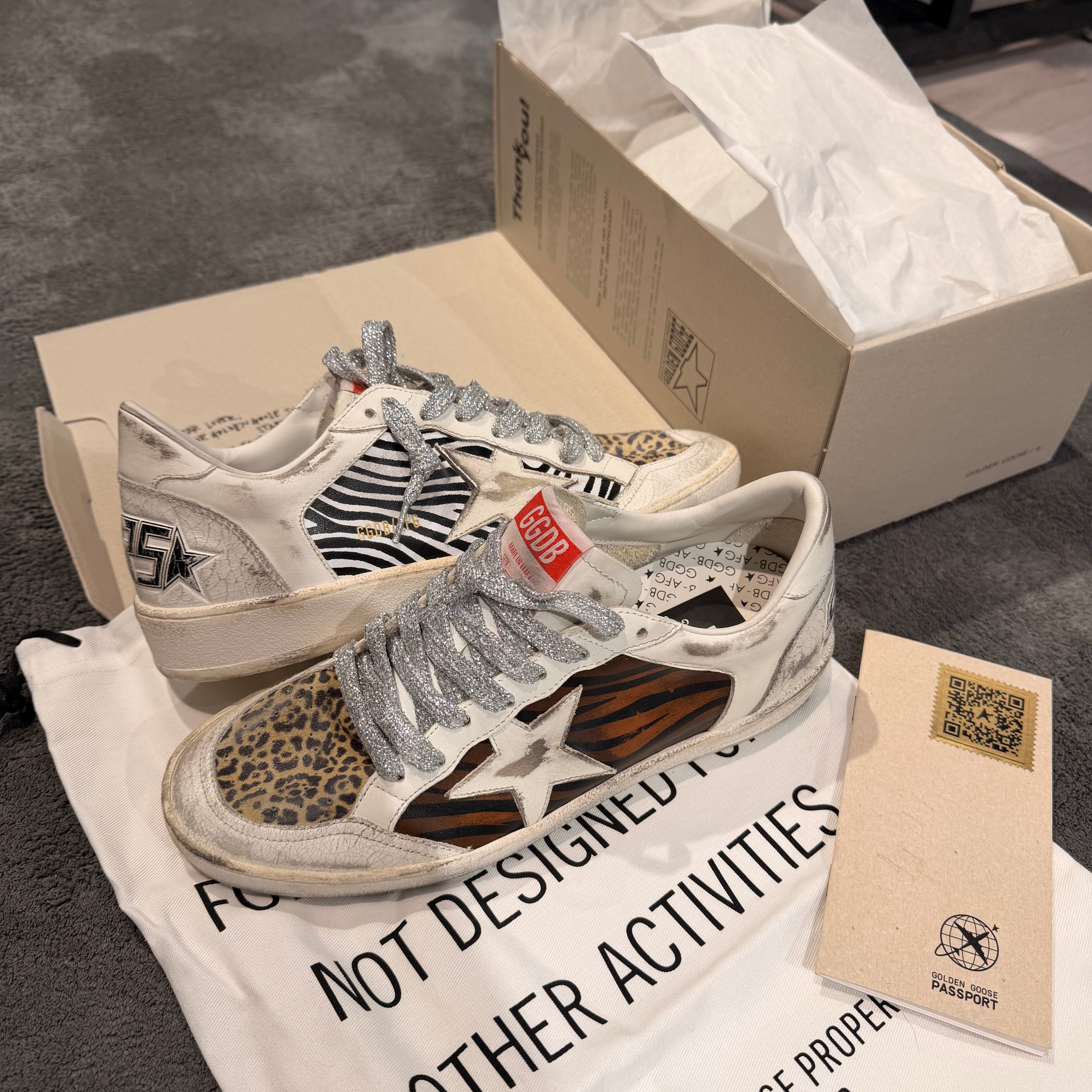 GOLDEN GOOSE BALLSTAR DIFFERENT PRINT LACES GLITTER