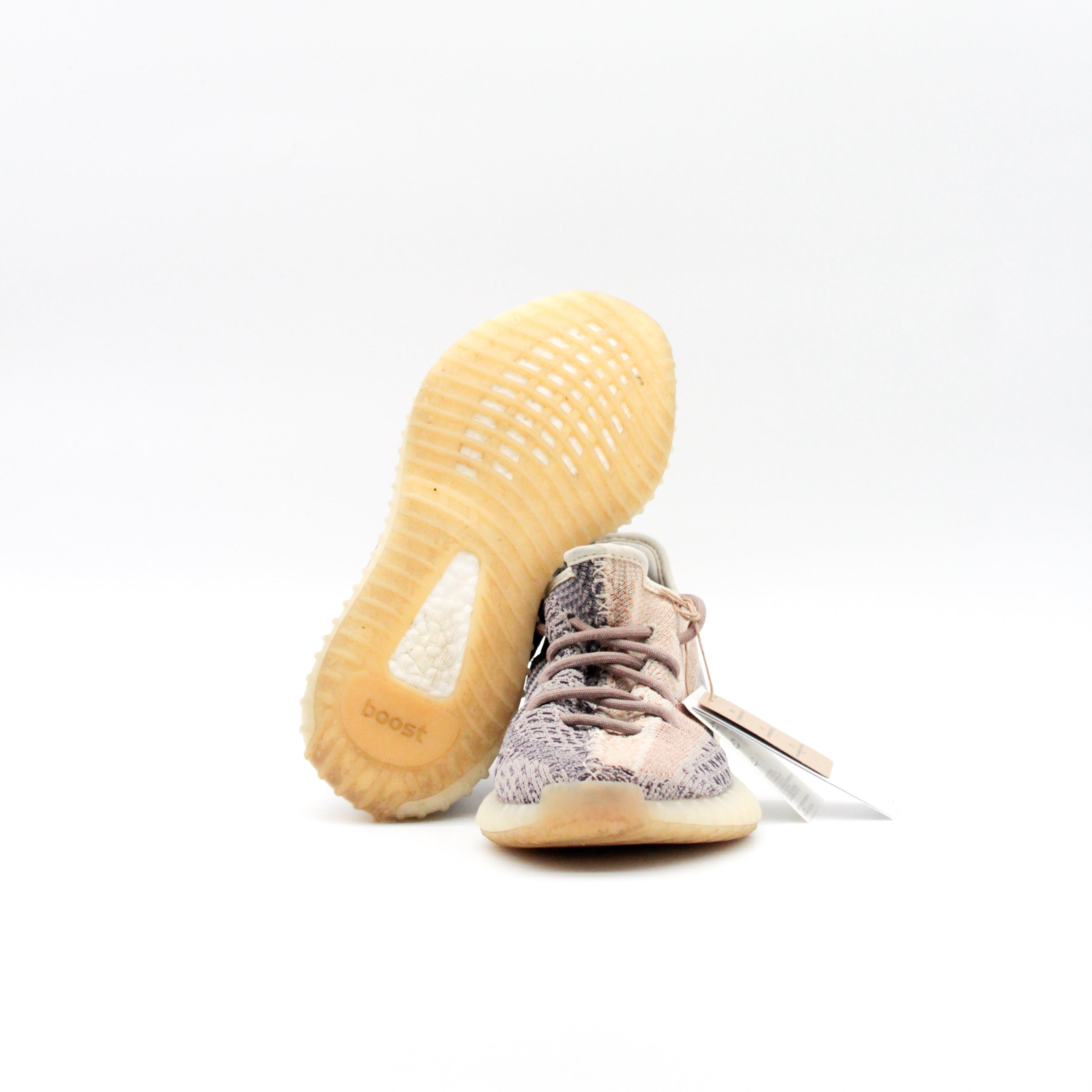 SECONDHAND -YEEZY BOOST 350 ASH PEARL Size 38 2/3