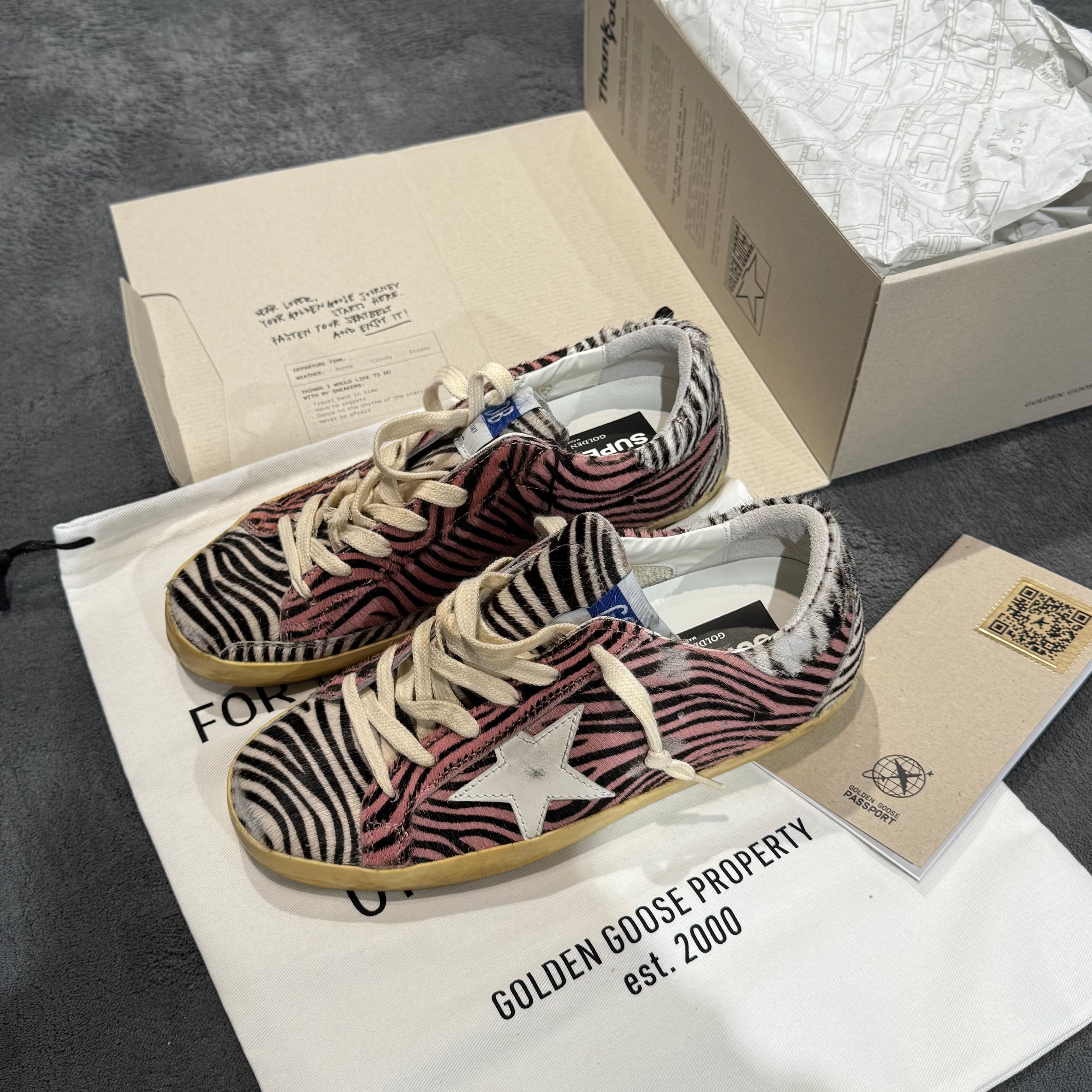 GOLDEN GOOSE SUPER PINK ZEBRA