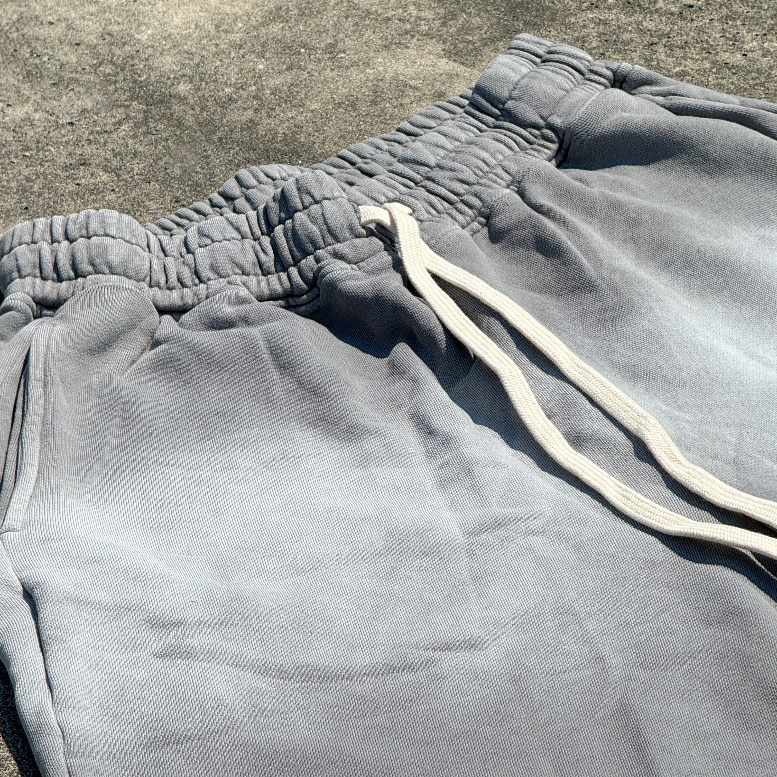 THE ACID WASH SPRAY SHORTS GREY - Shoebuya Design