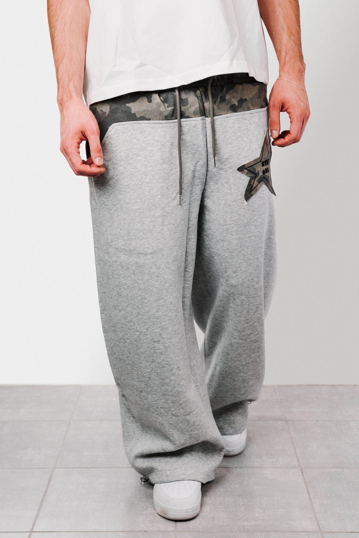 STAR CAMO GREY SWEATPANTS - Shoebuya Design