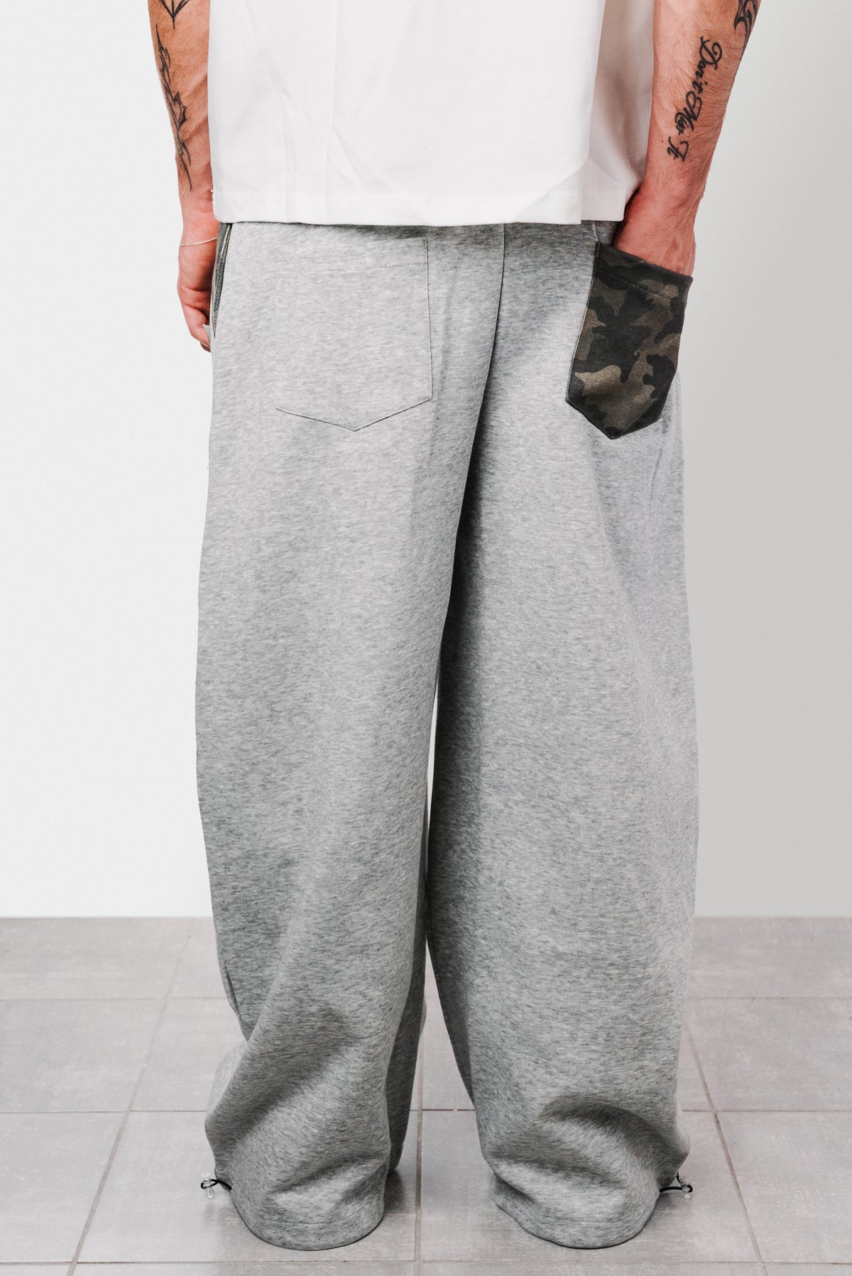 STAR CAMO GREY SWEATPANTS - Shoebuya Design