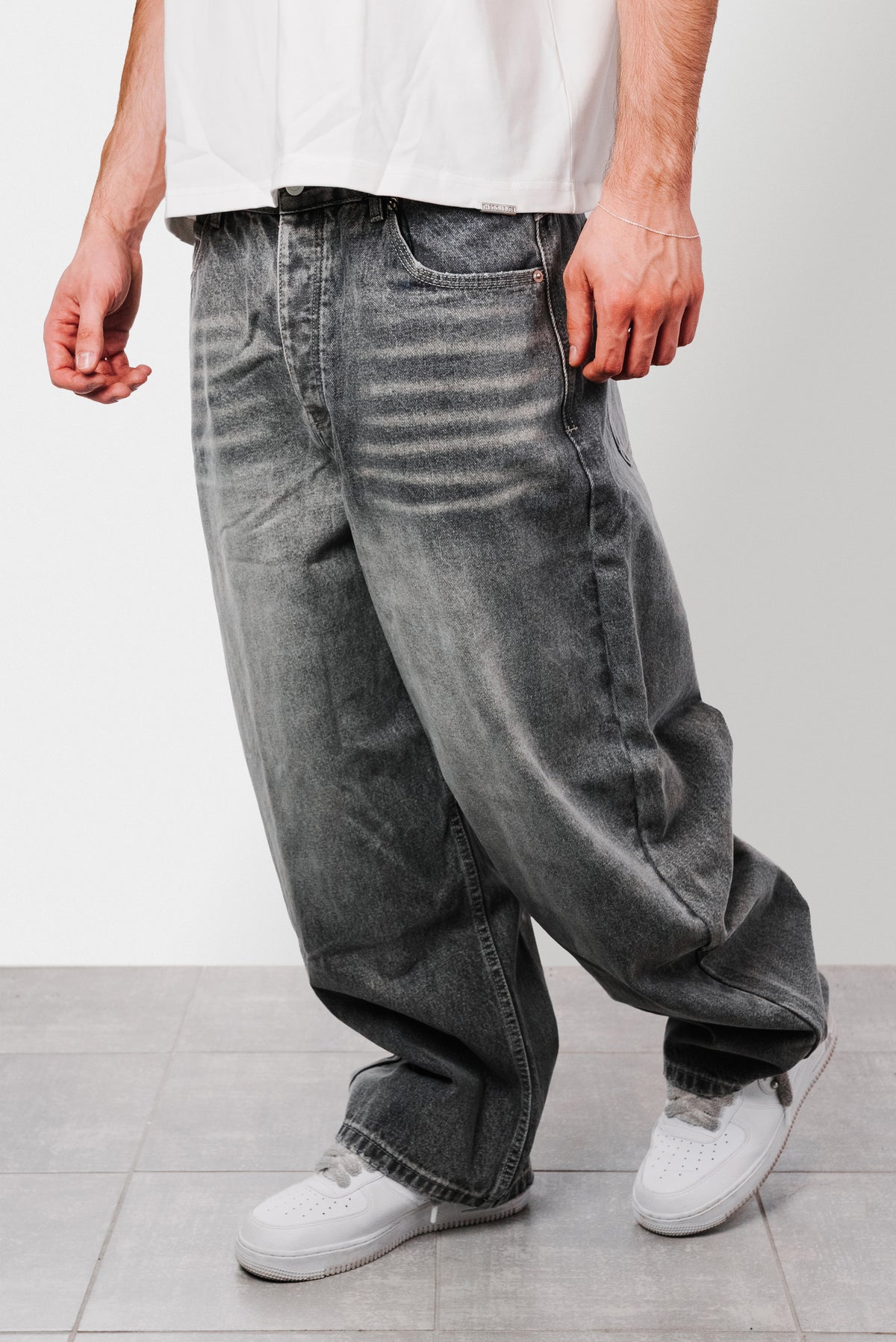 THE BAGGY BALLOON GREY JEANS - Replacement Brand