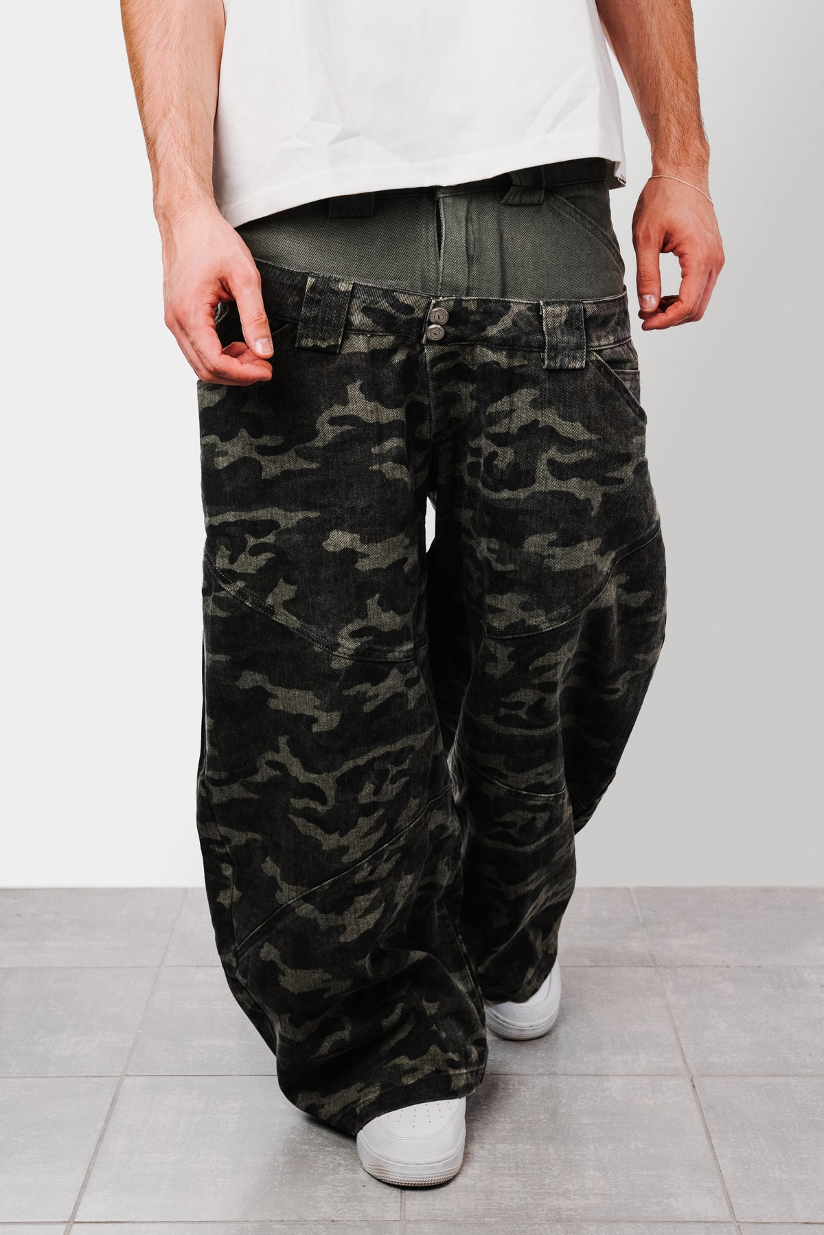 DOUBLE RAW CAMO DENIM JEANS - Shoebuya Design