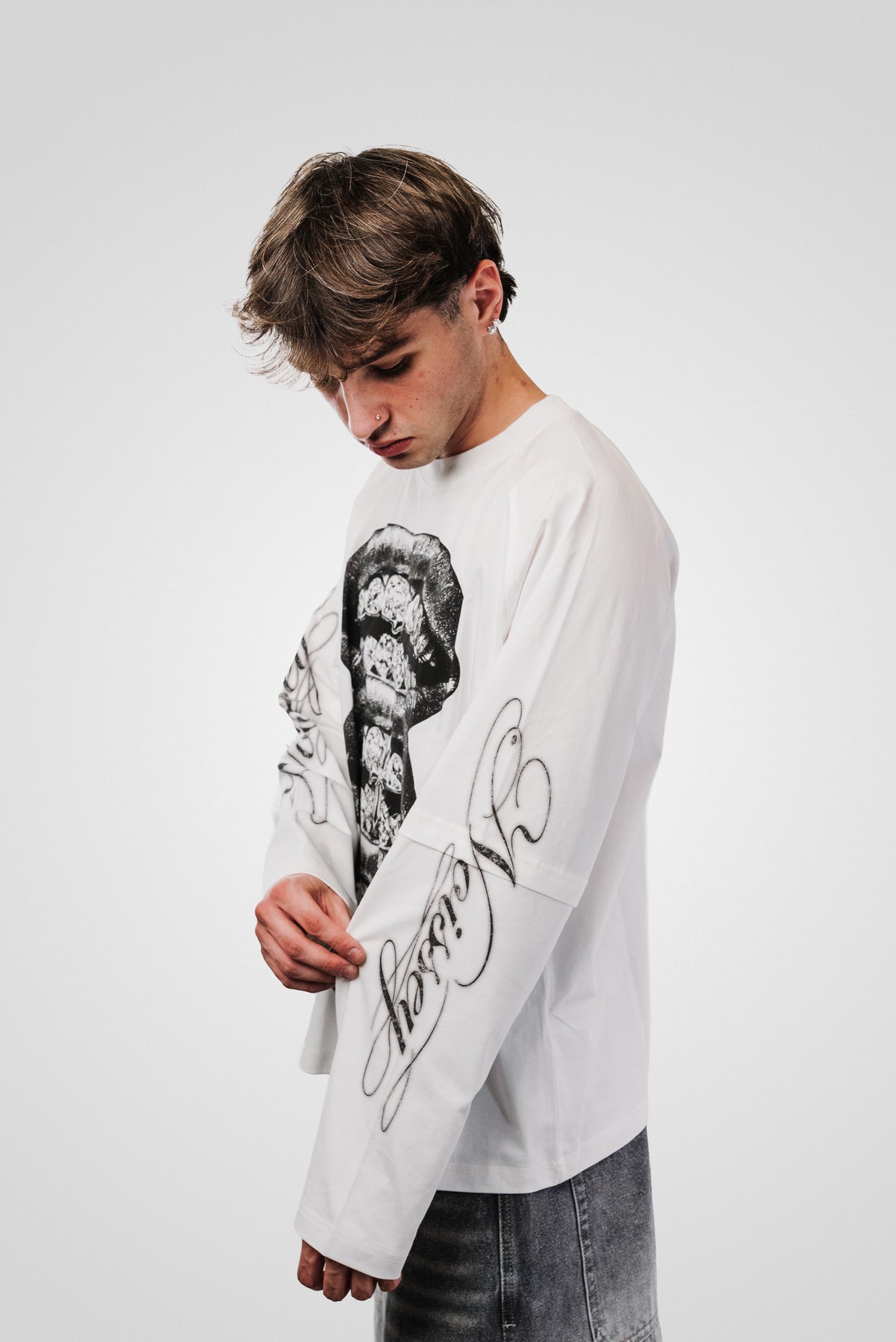 TRIPLE MOUTH WHITE LONGSLEEVE - Noissey Brand