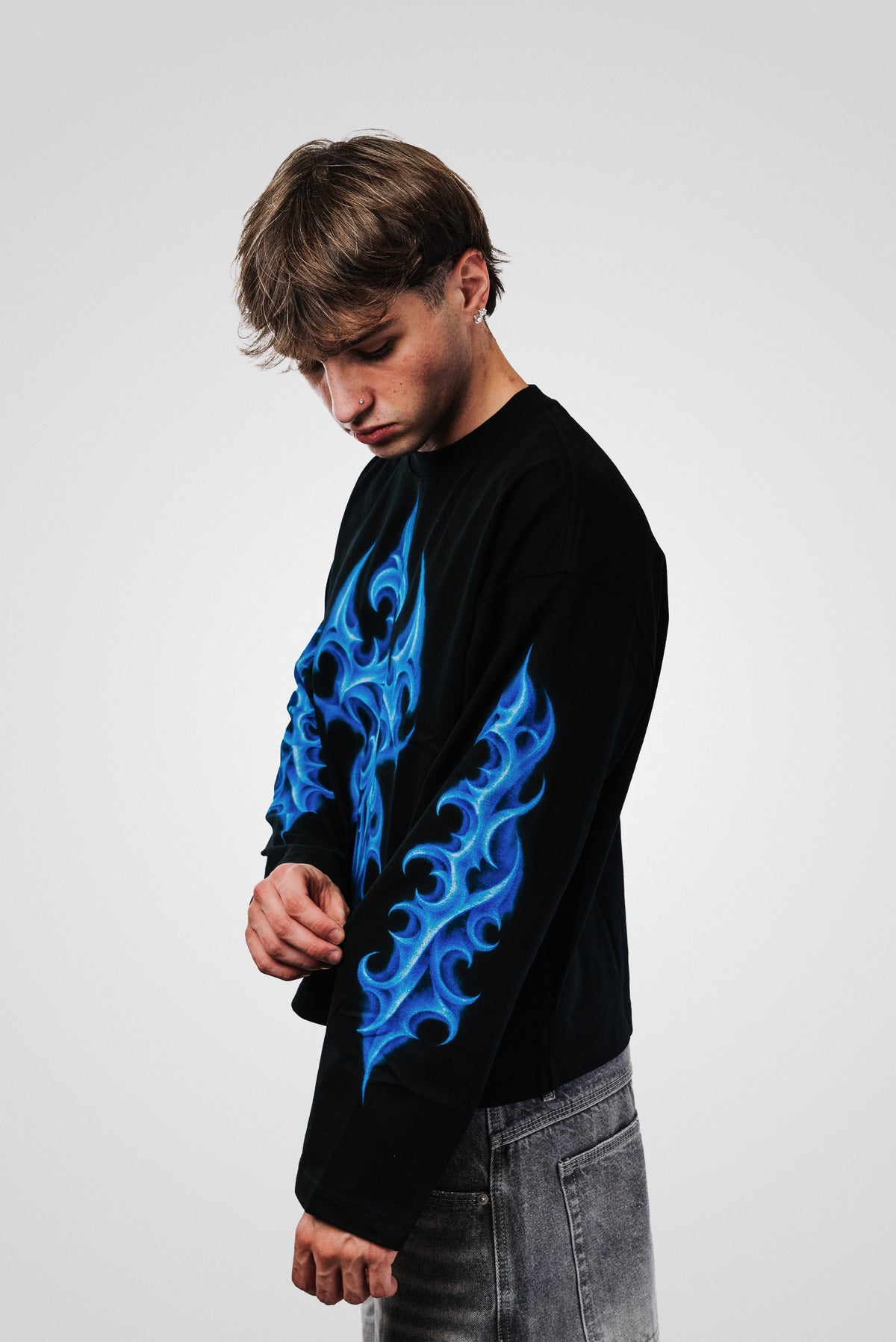 GREGORIAN BLUE NEON BLACK LONGSLEEVE - Shoebuya Design