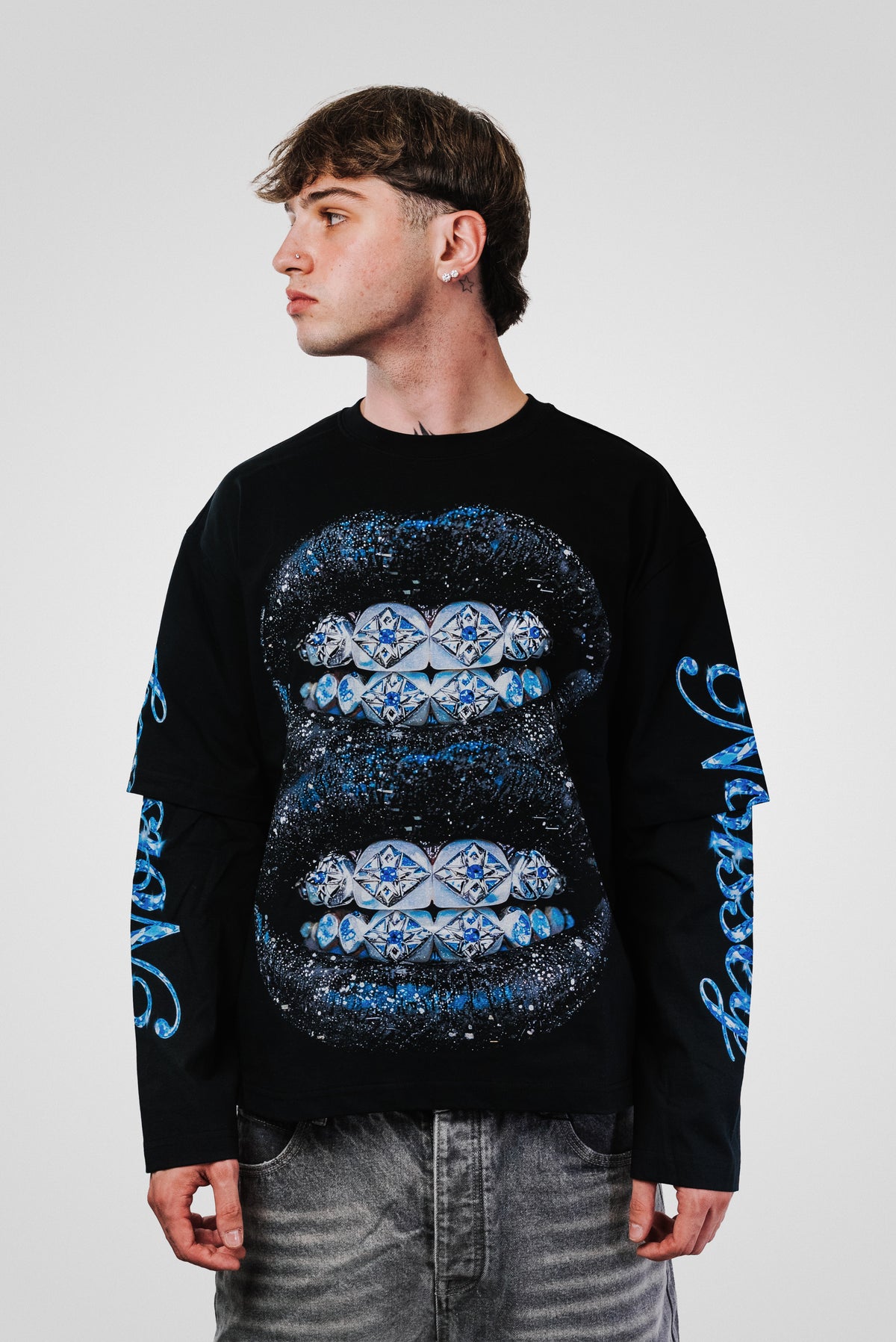 TIFFANY TEETH BLACK DOUBLE LONGSLEEVE - Noissey Brand