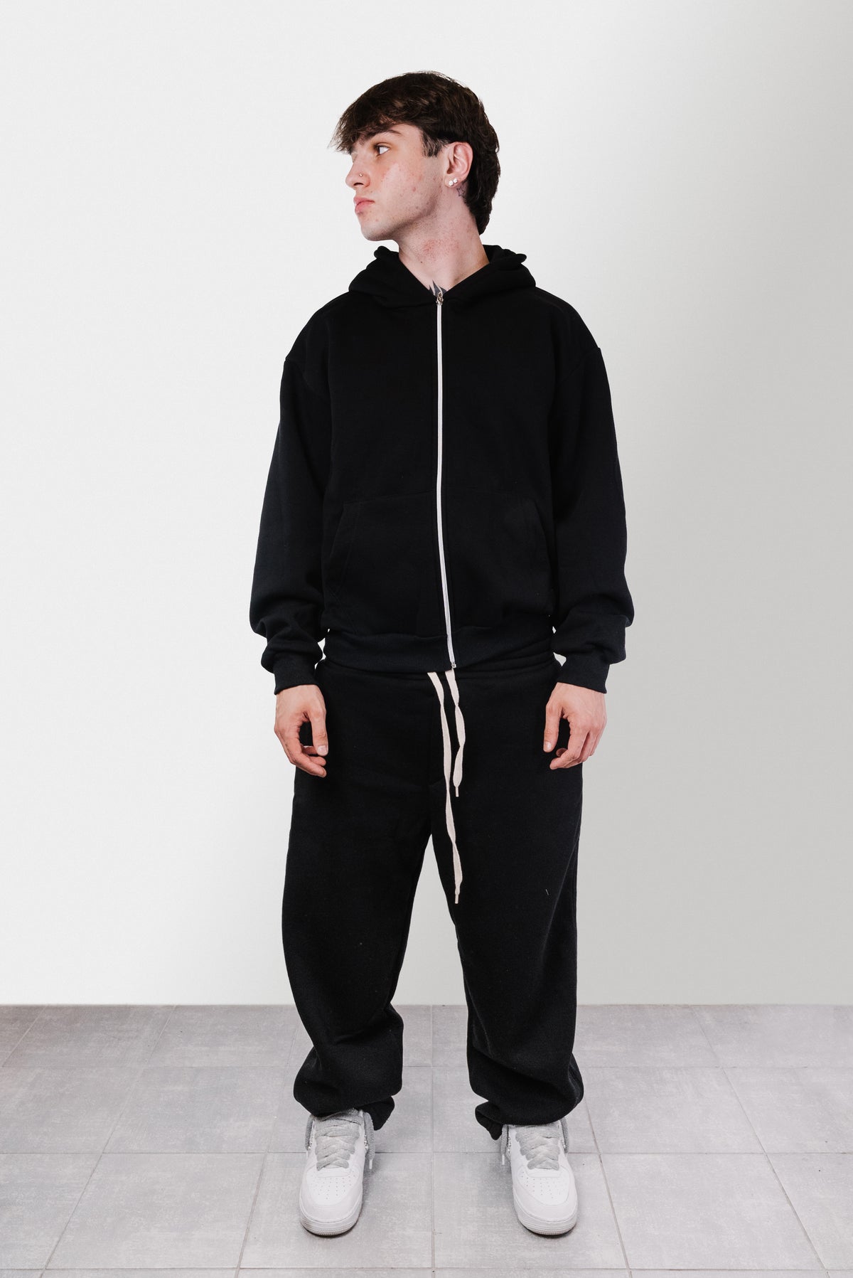 BLACK ZIP WINTER TRACKSUIT - Replacement Brand
