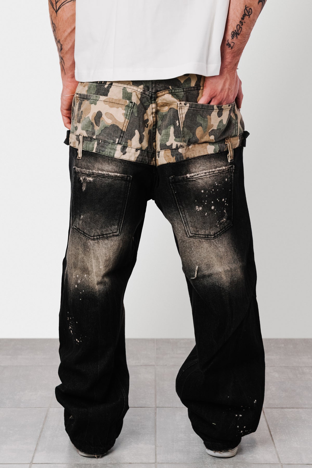 DOUBLE WAIST BAGGY CAMO DENIM JEANS - Shoebuya Design