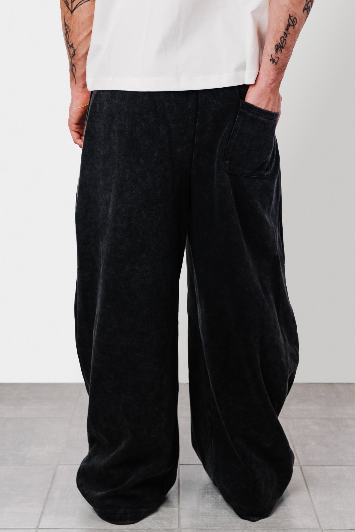 WHITE CROSS WASHED GREY SWEATPANTS - Shoebuya Design