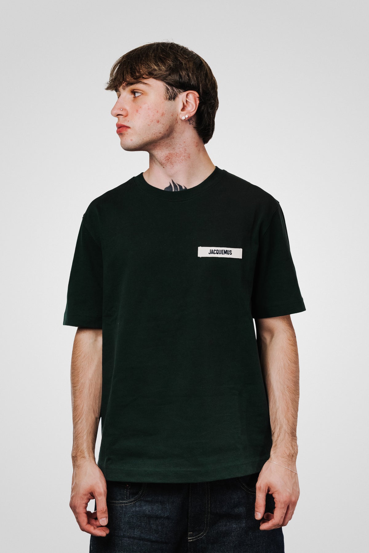 JACQUEMUS EMBROIDERED LOGO DARK GREEN TEE