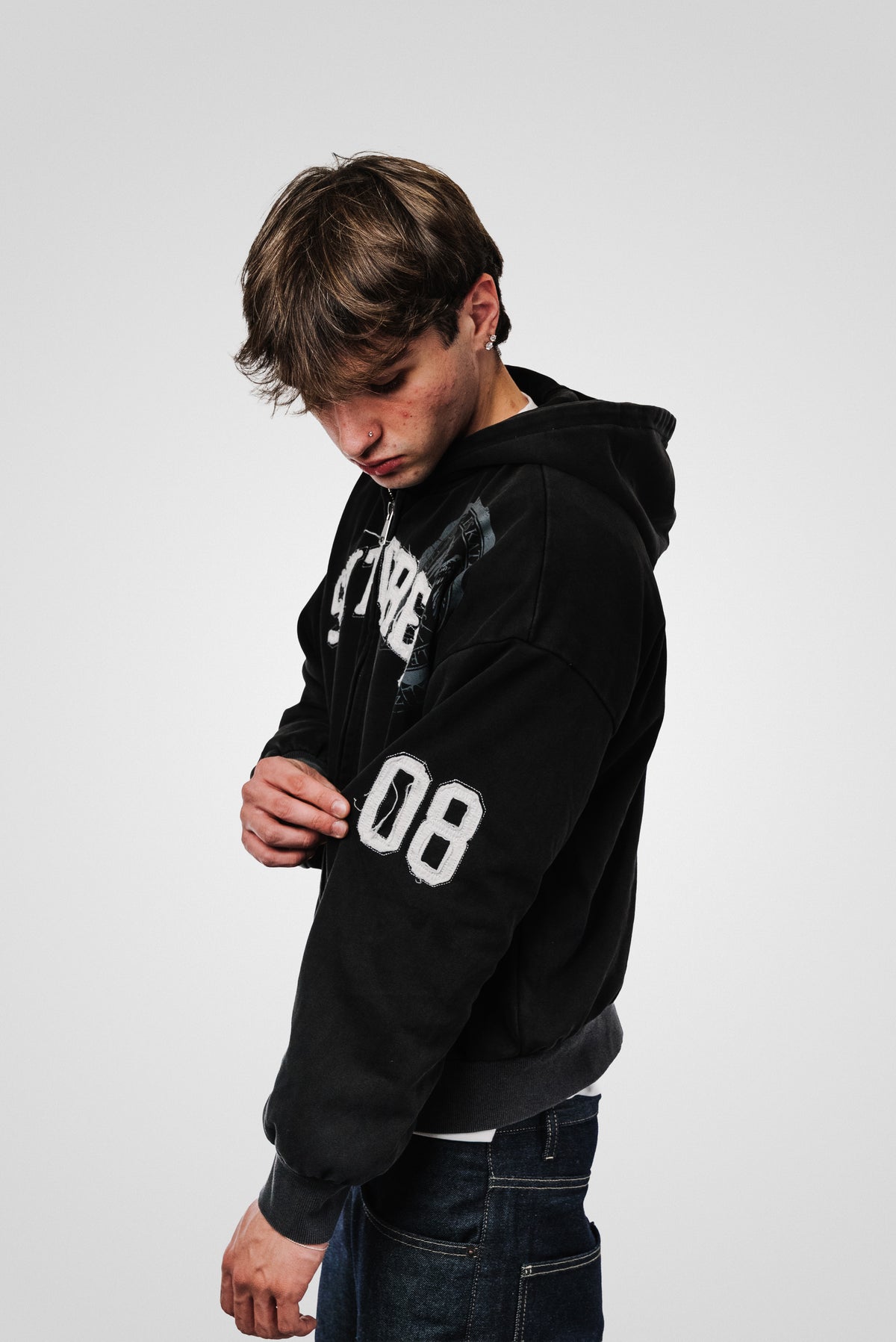 SKTP BLACK ZIP HOODE - Shoebuya Design