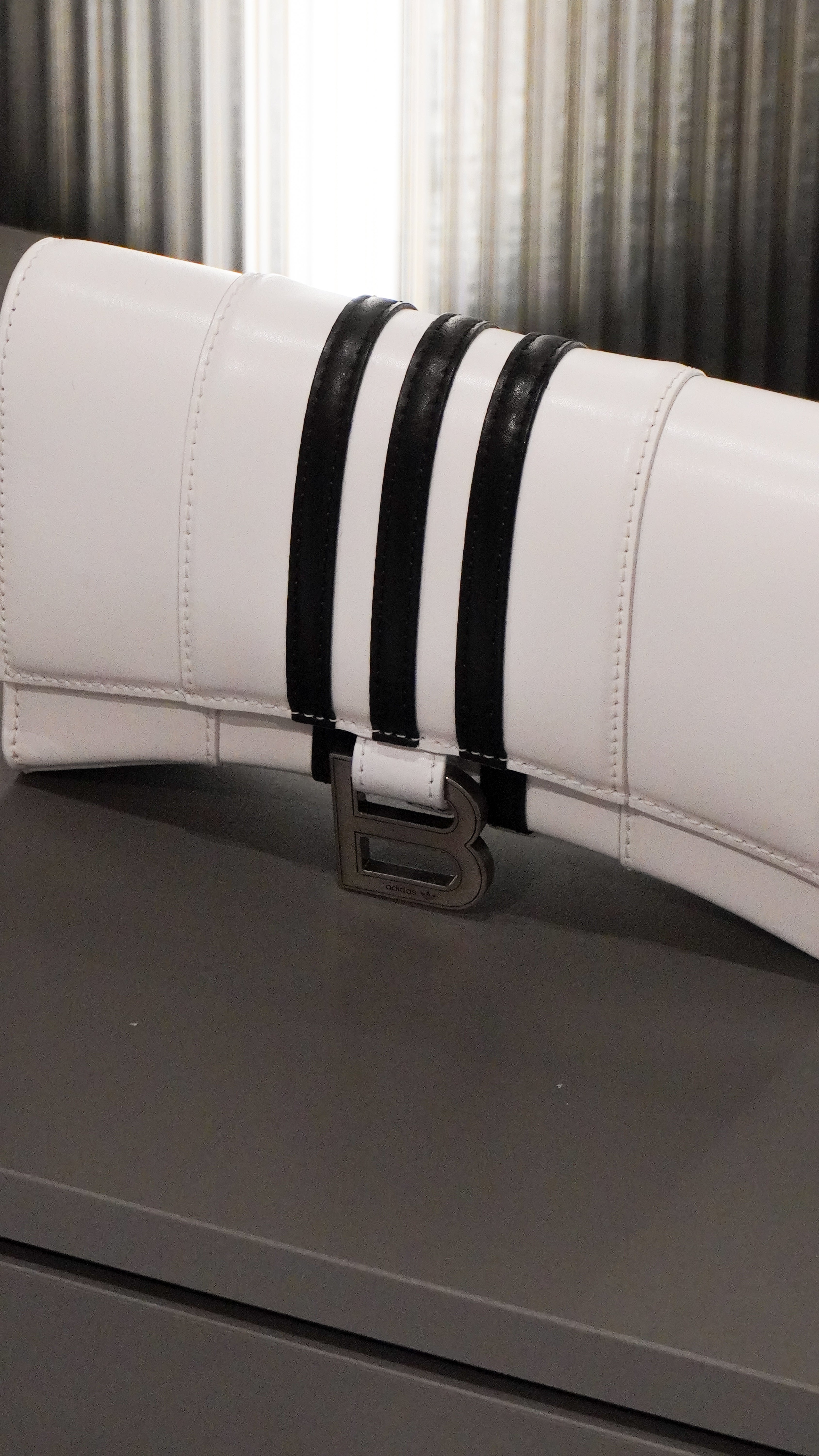 BALENCIAGA BORSA X ADIDAS