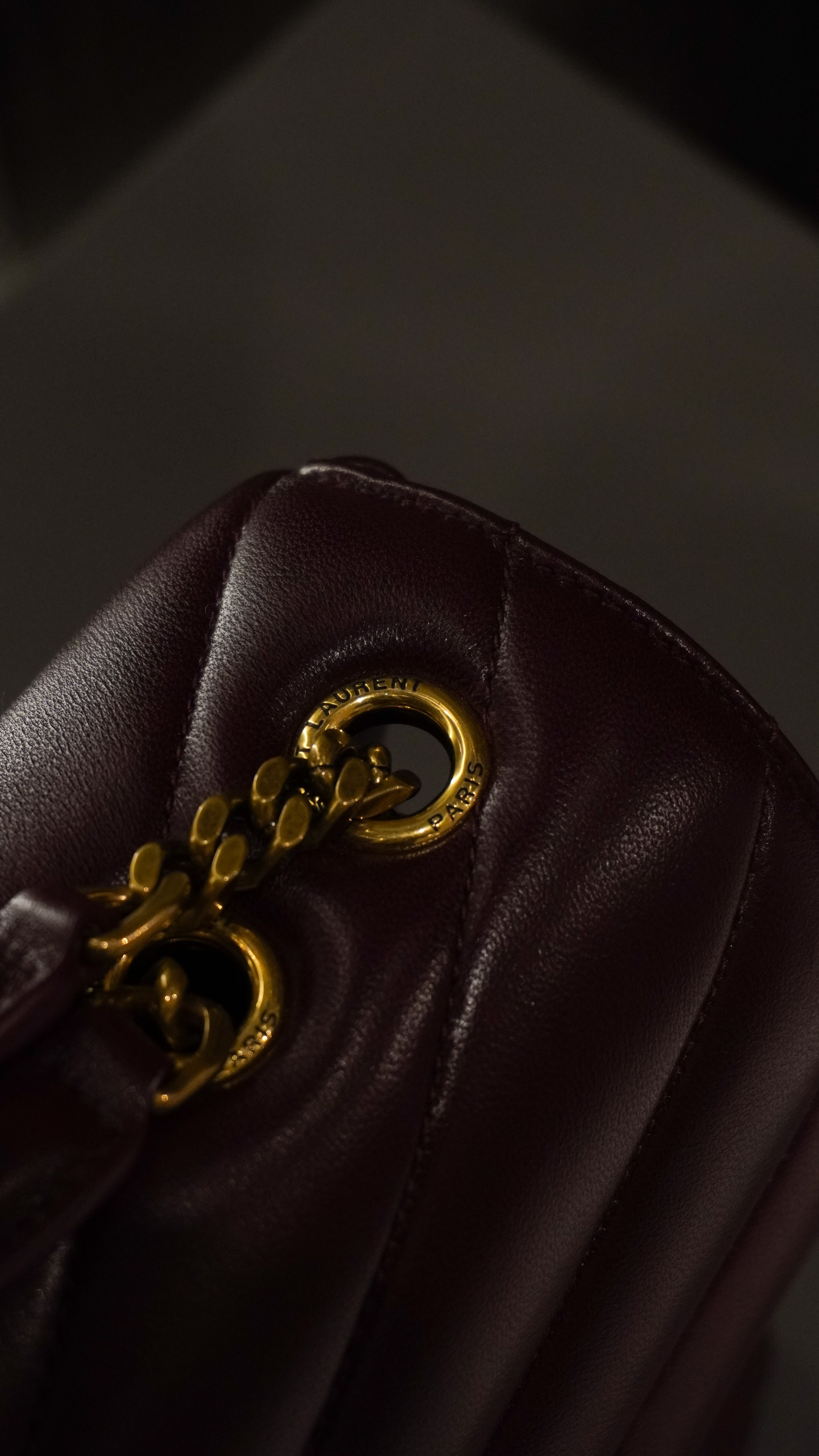 BORSA LOULOU BIG IN PELLE DI VITELLO TRAPUNTATA BORDEAUX - Yves Saint Laurent