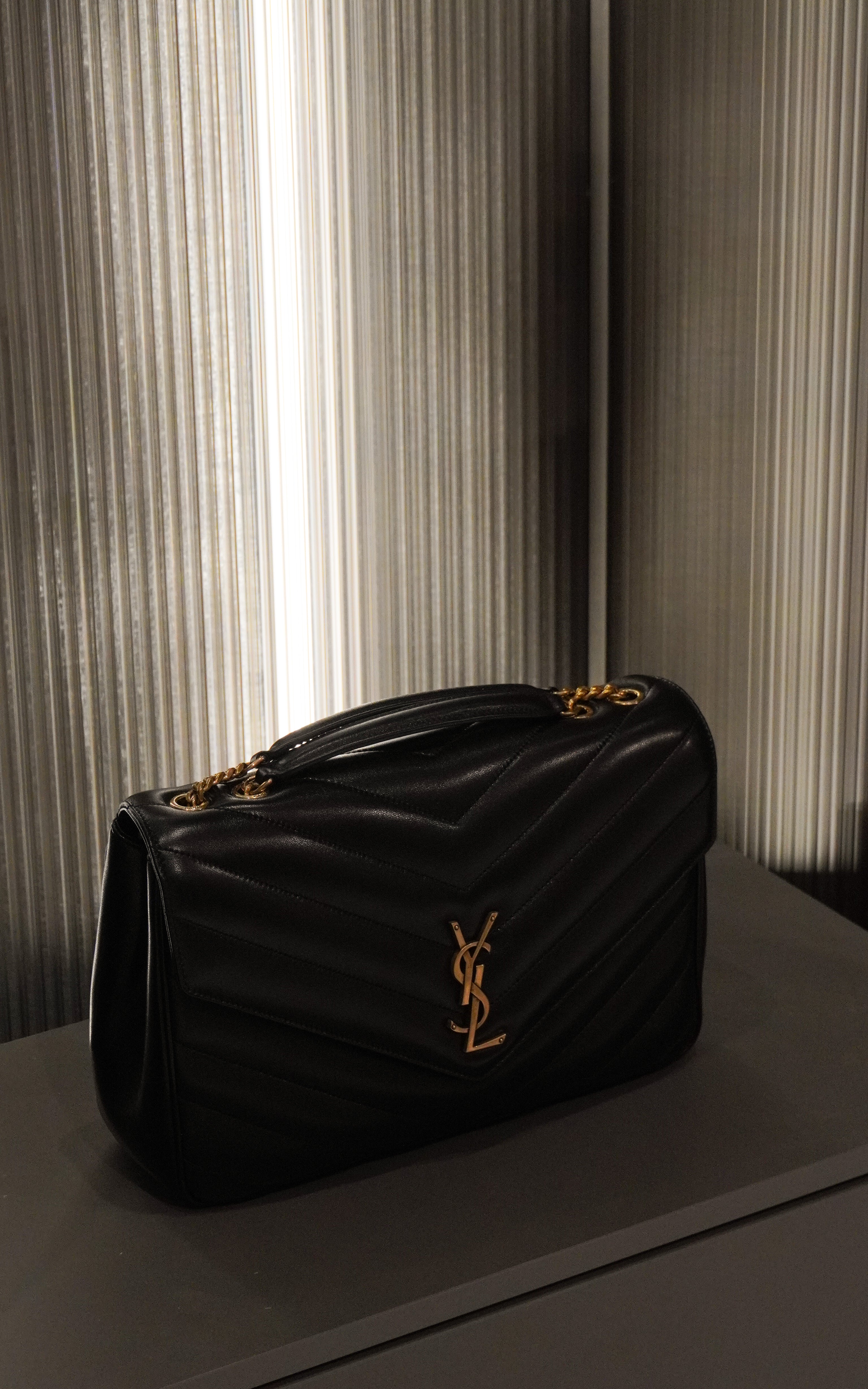 BORSA LOULOU BIG IN PELLE DI VITELLO TRAPUNTATA BLACK - Yves Saint Laurent
