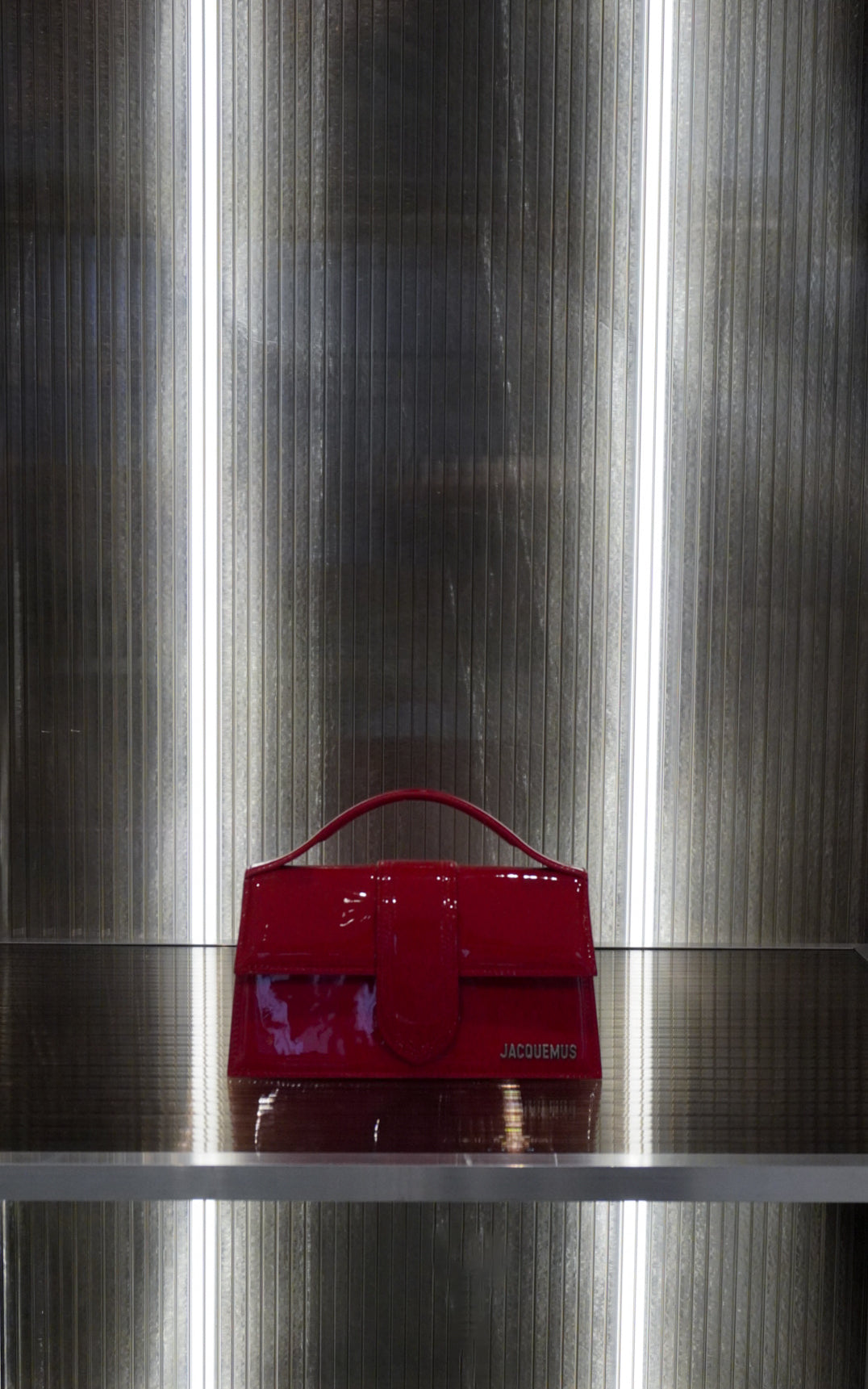 JACQUEMUS LE GRAND BAMBINO CROSSBODY FLAP BAG LUCID RED