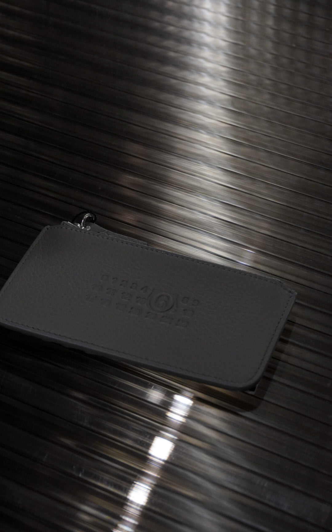 MM6 CARDHOLDER GREY