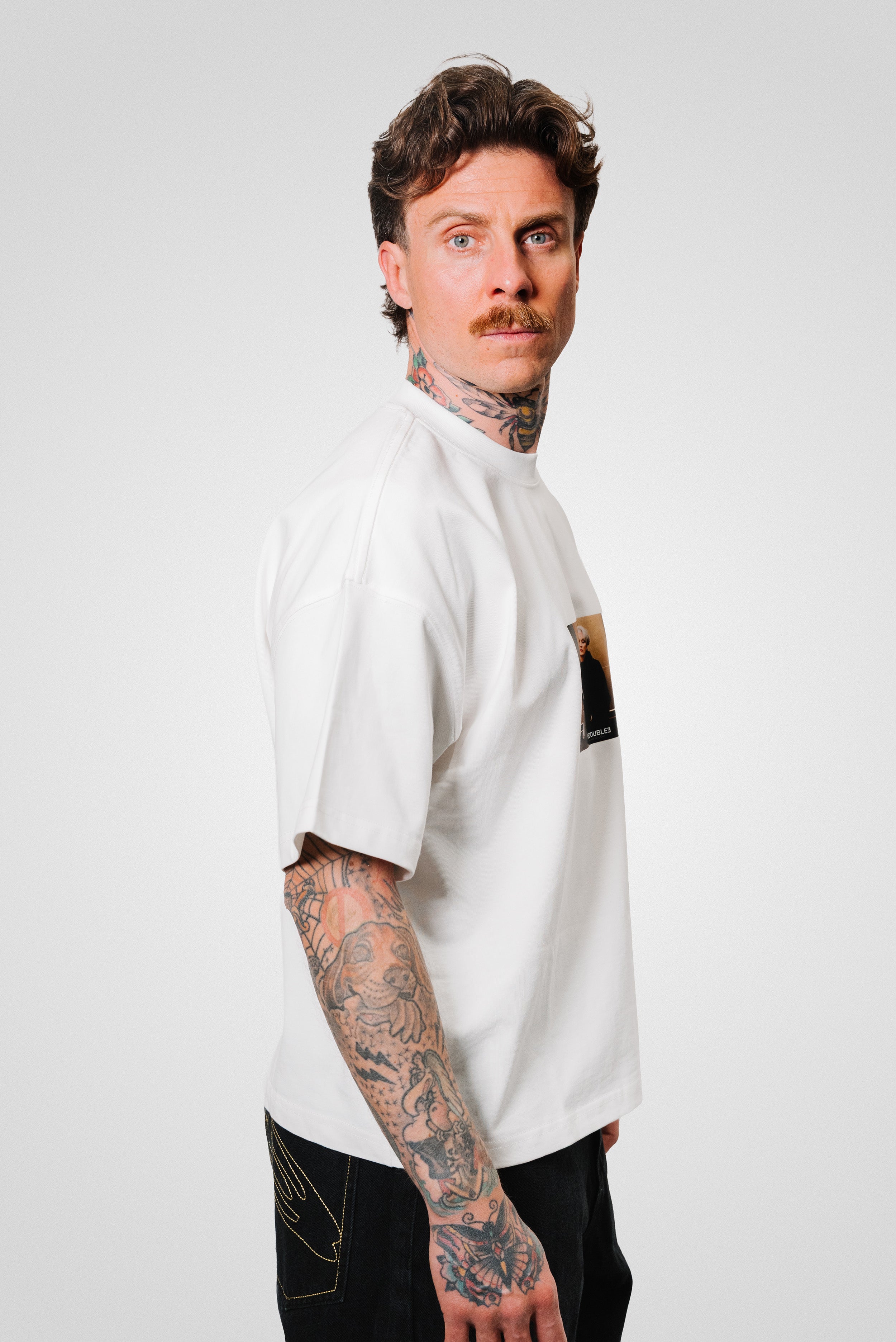 DEVIL BOXY TEE WHITE - TheDoubleE