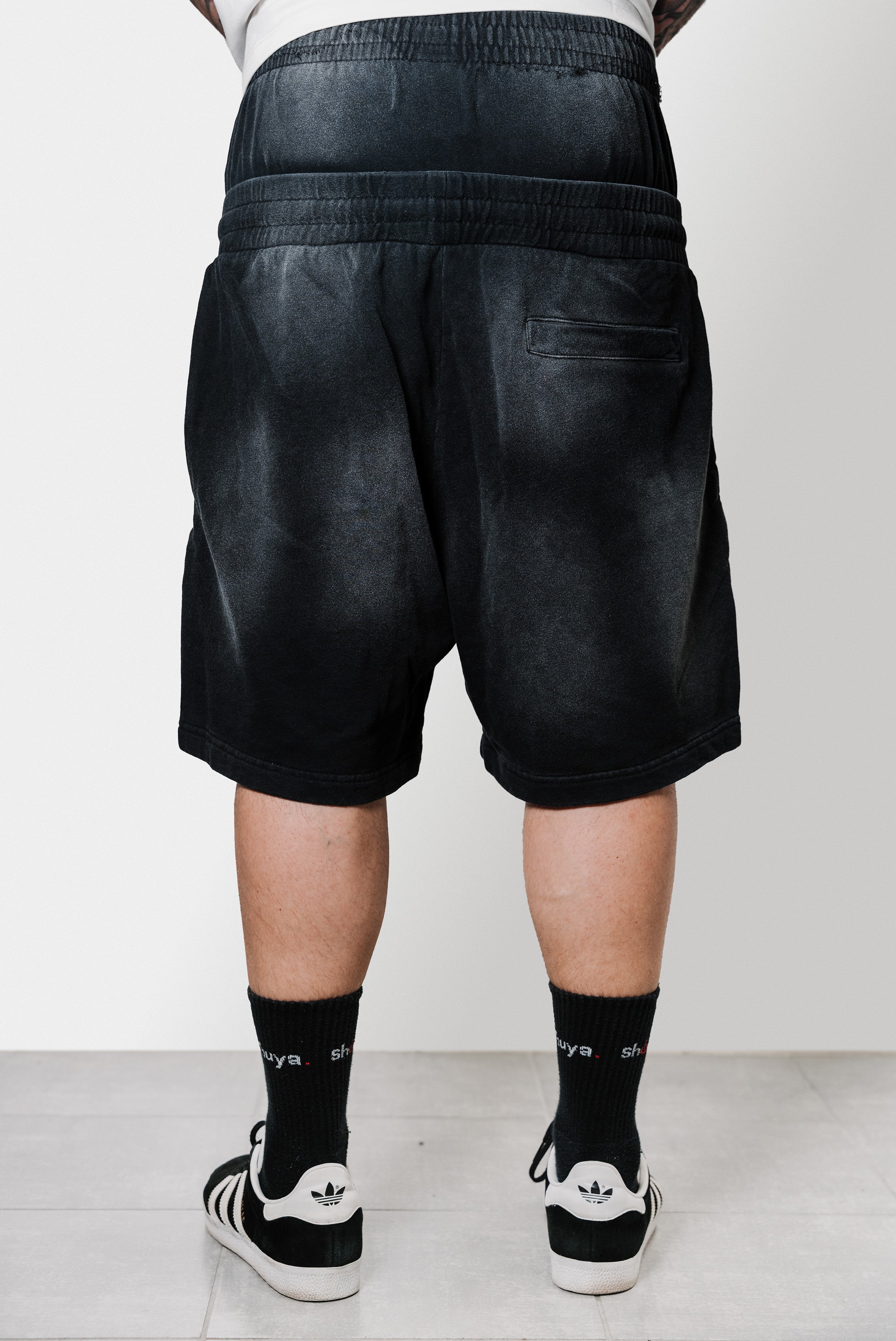 DOUBLE WASHED BLACK SHORTS - Shoebuya Design