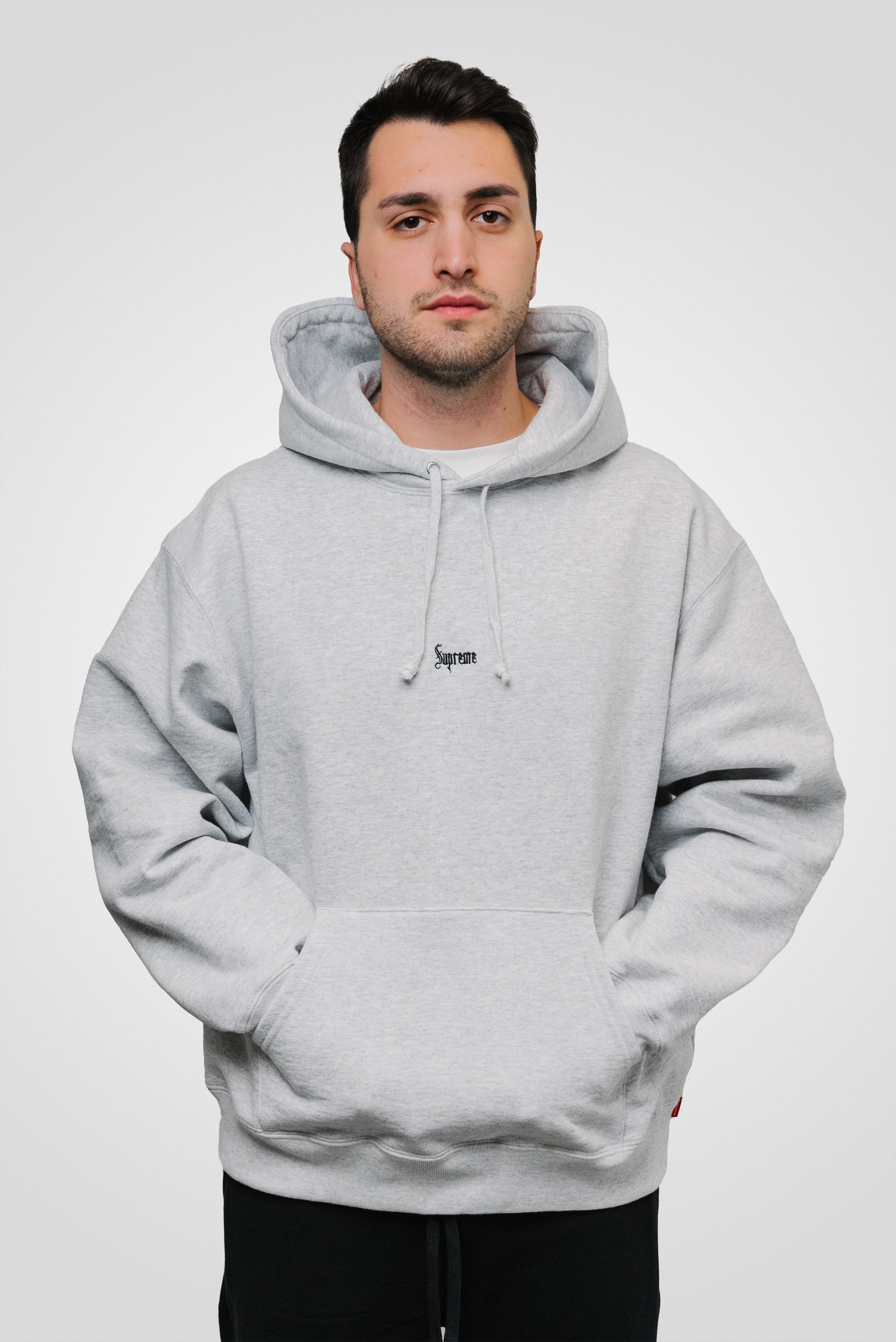 SUPREME MICRO LOGO HOODIE FW24 GREY