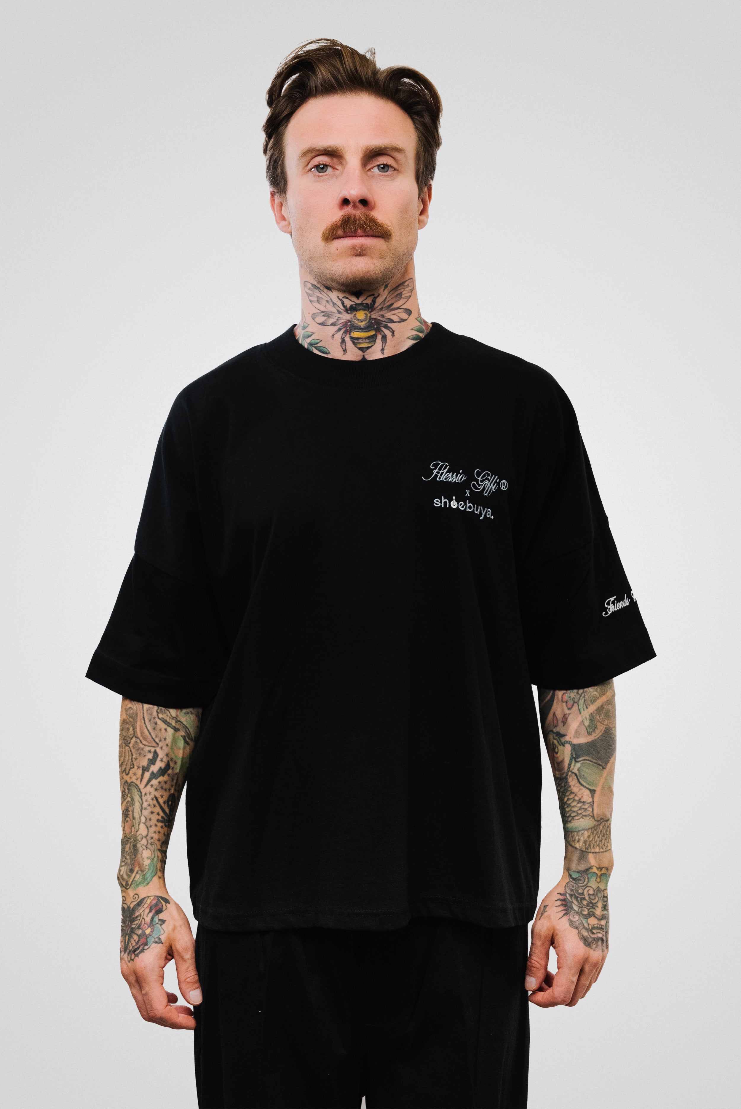 THE POPUP TEE - Alessio Giffi x Shoebuya