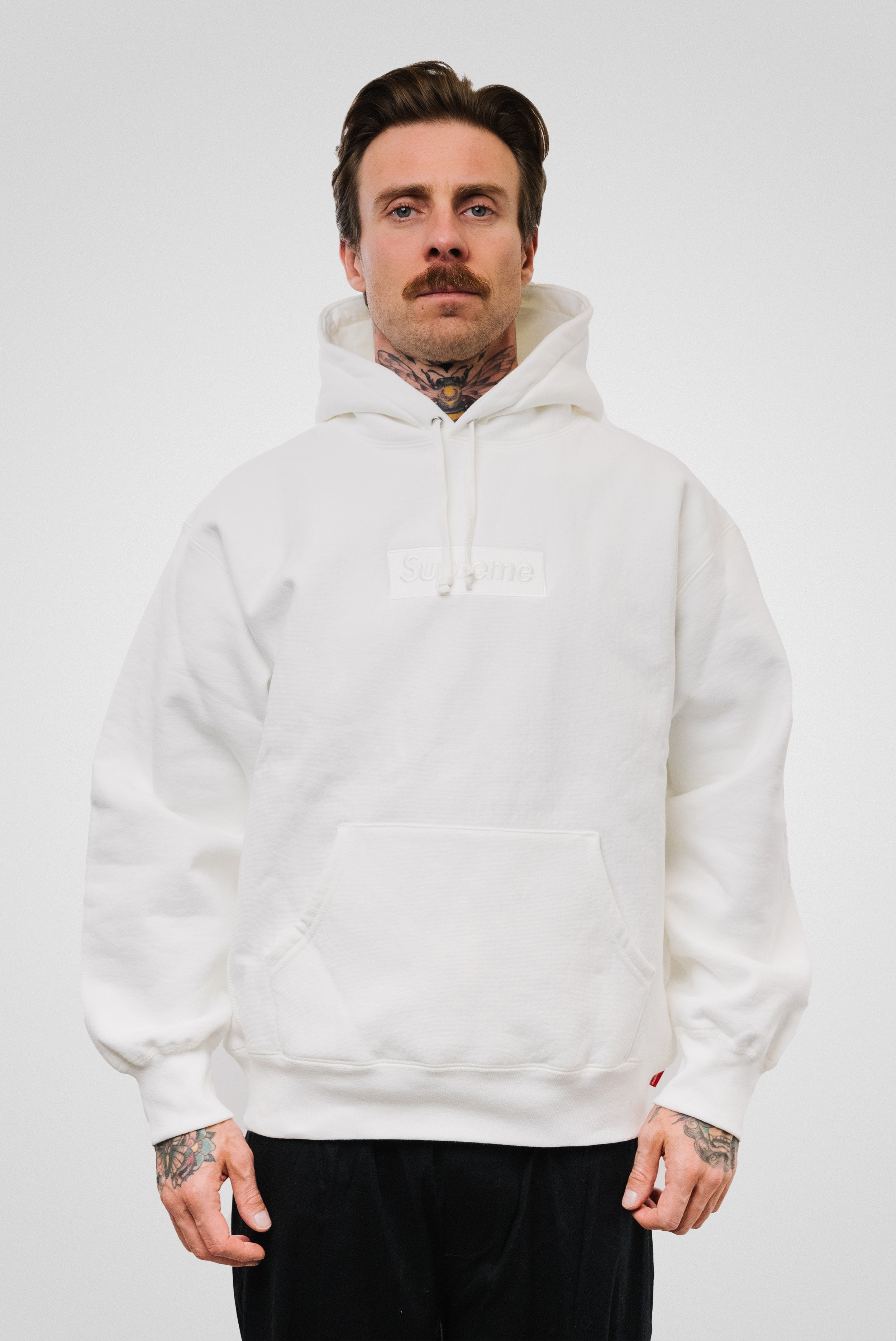 SUPREME BOX LOGO HOODIE FW23 WHITE