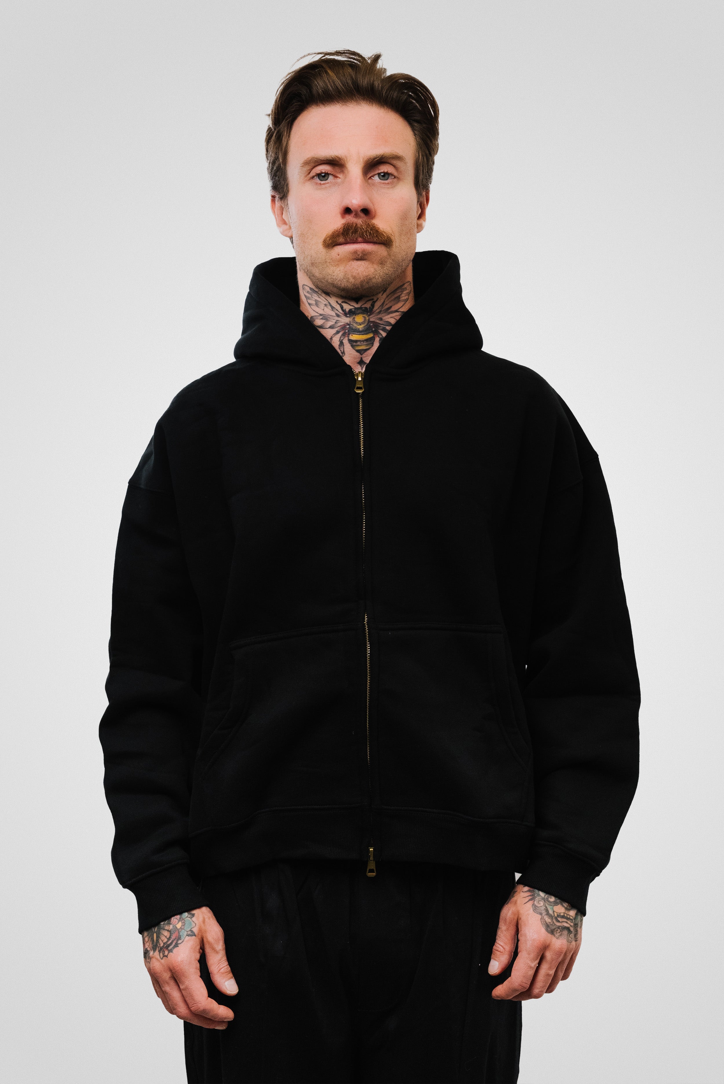 BASIC ZIP HOODIE - Shoebuya Brand