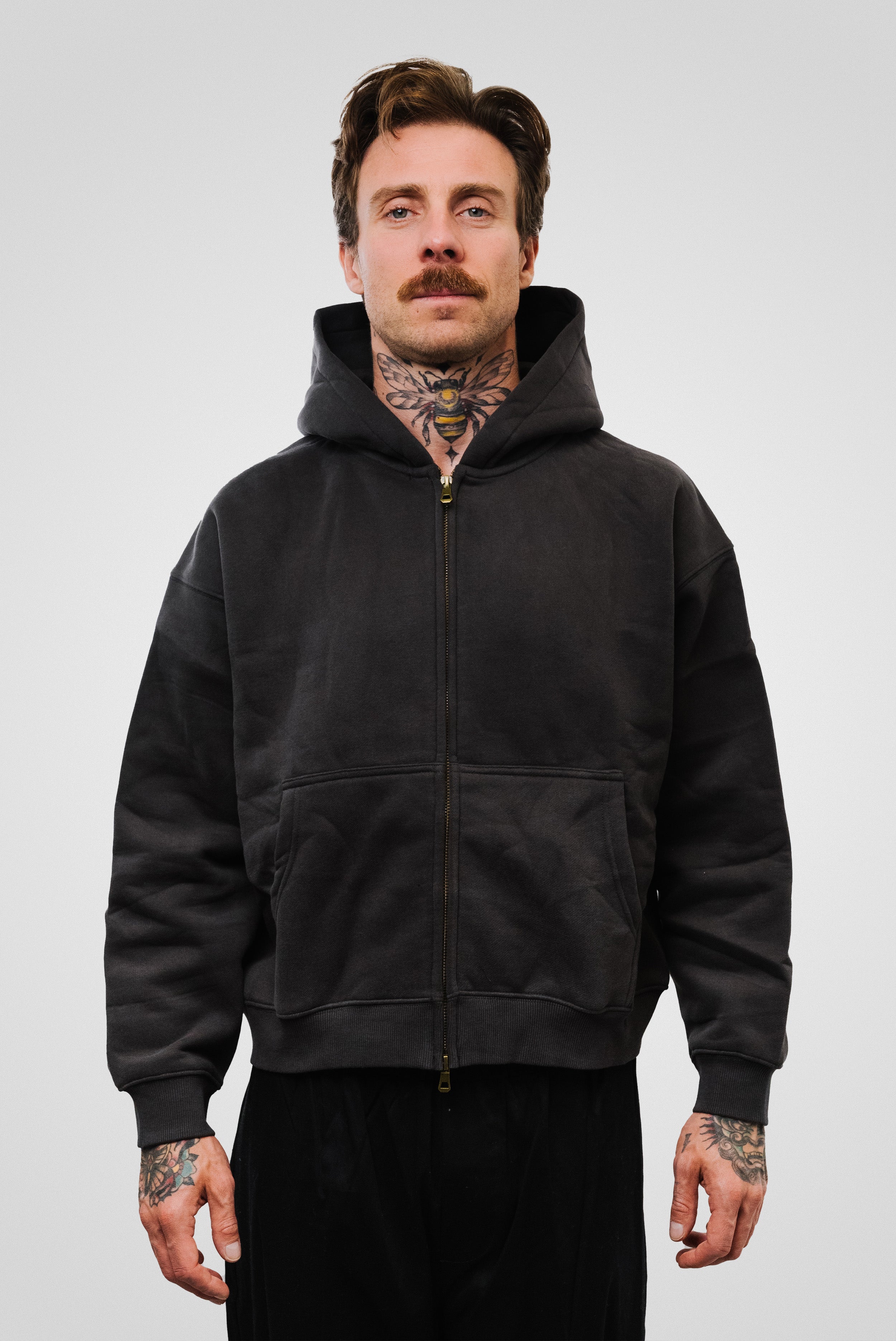 BASIC ZIP HOODIE - Shoebuya Brand