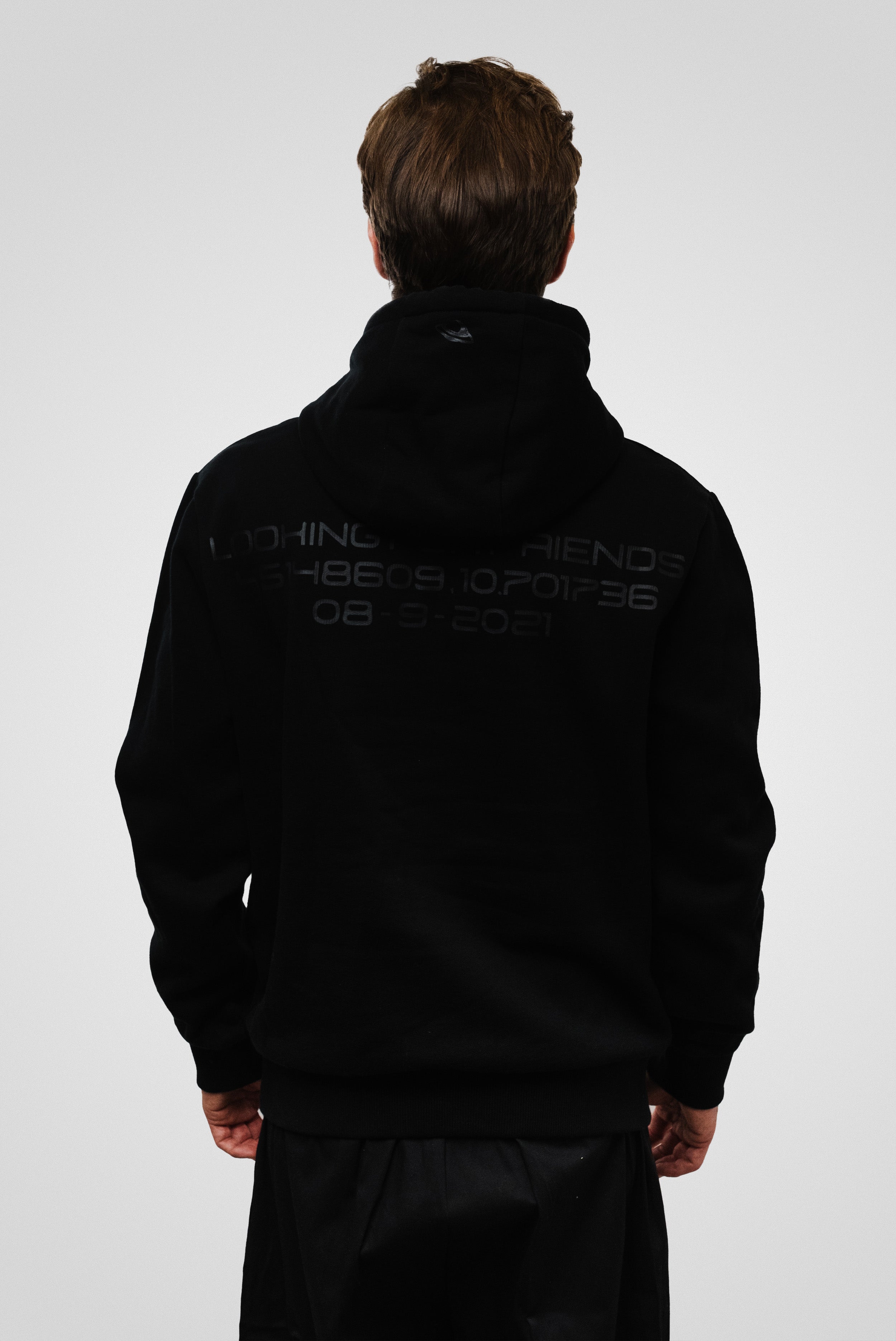 SUNSET HOODIE BLACK / Molly