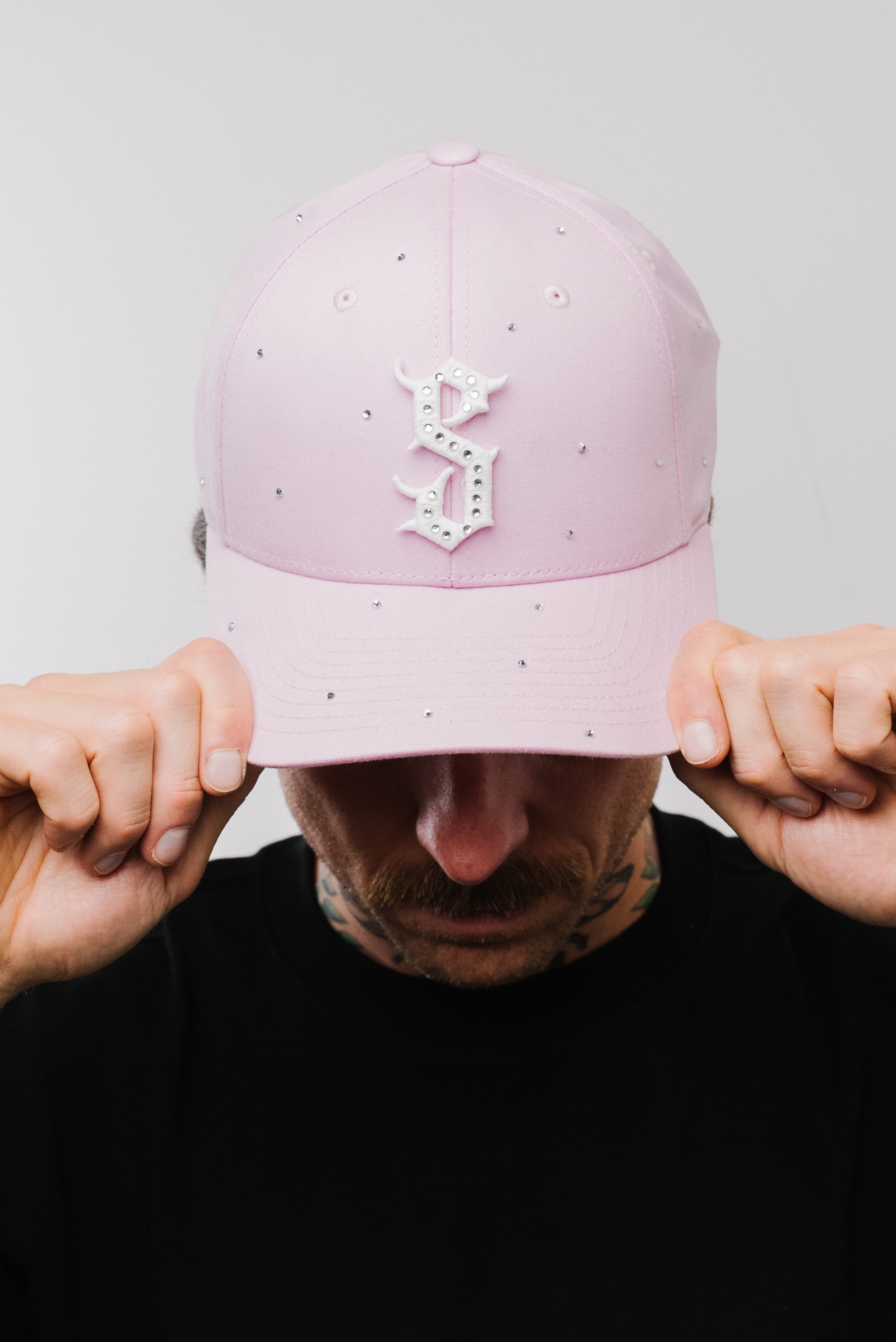 S GLITTER CAP - Signs