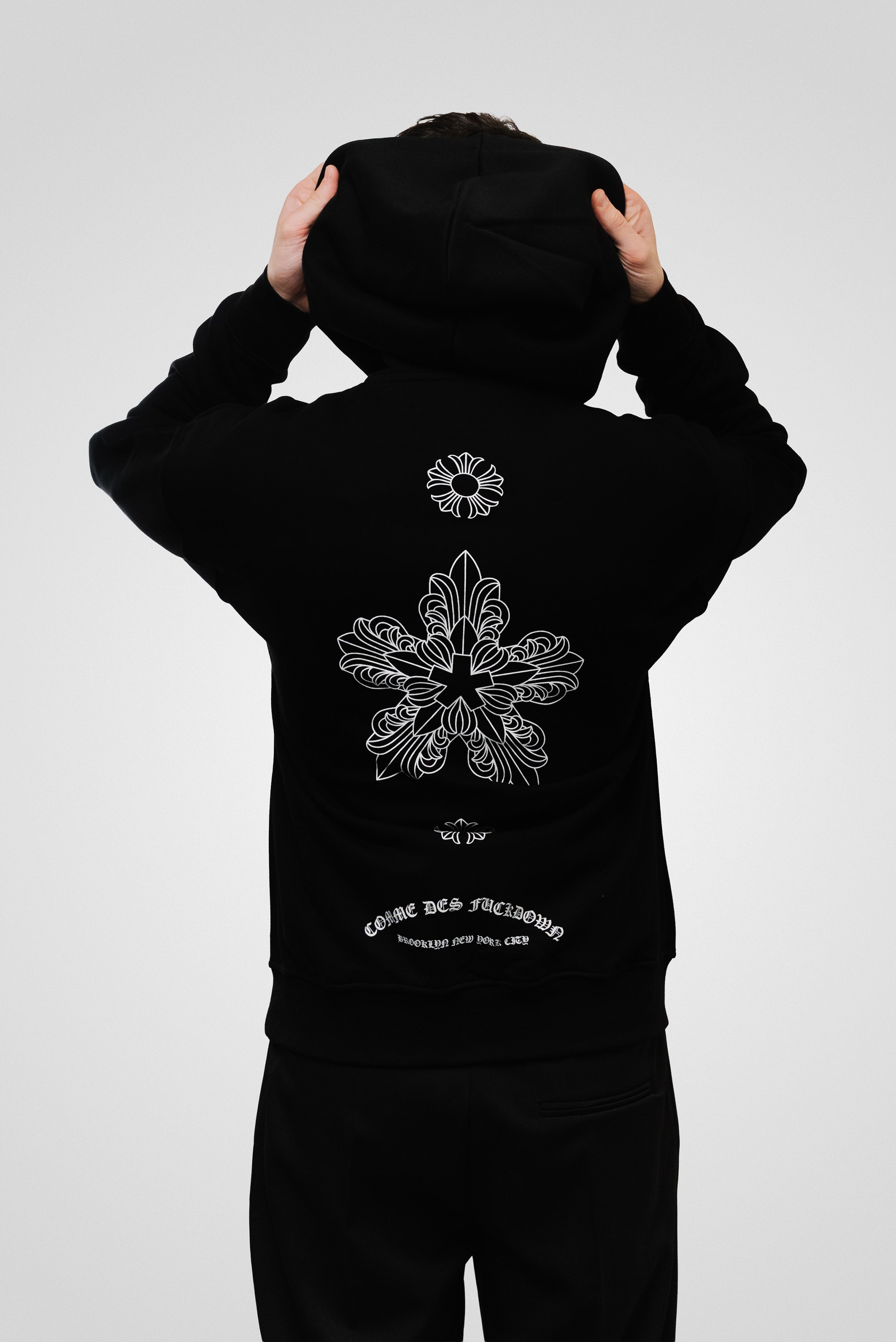 GOTHIC HOODIE BLACK - Comme Des Fuckdown