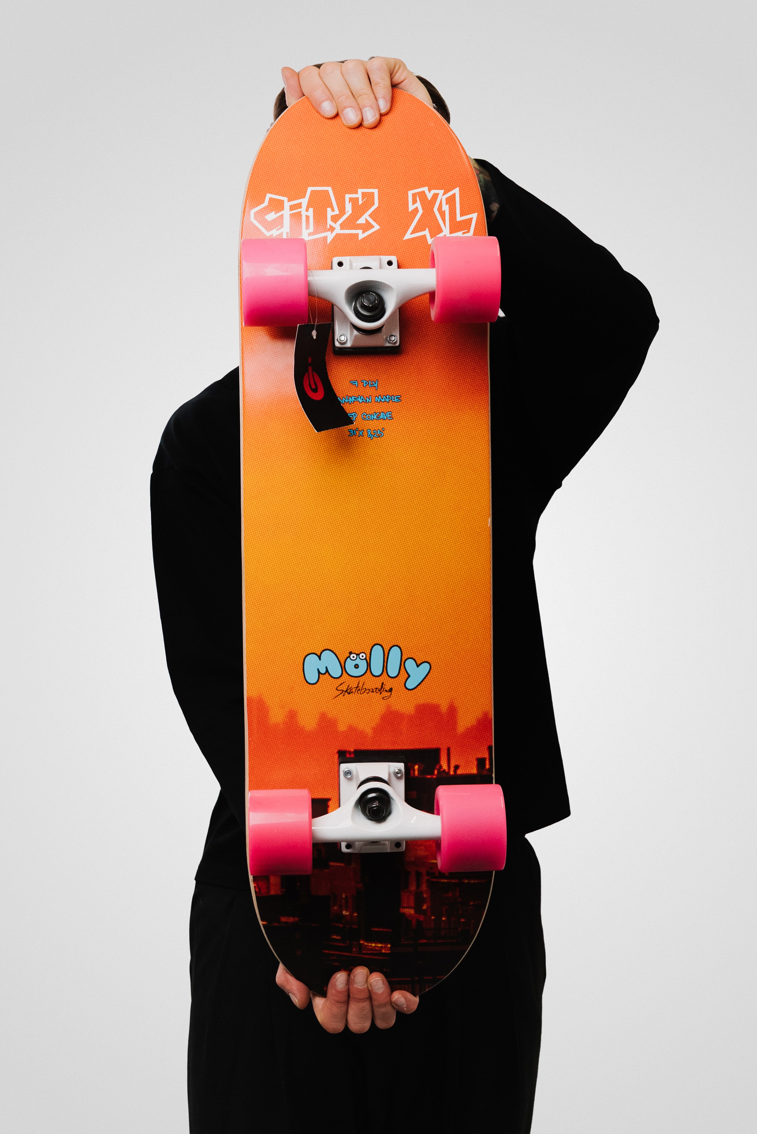 CITY SKATEBOARD / Molly