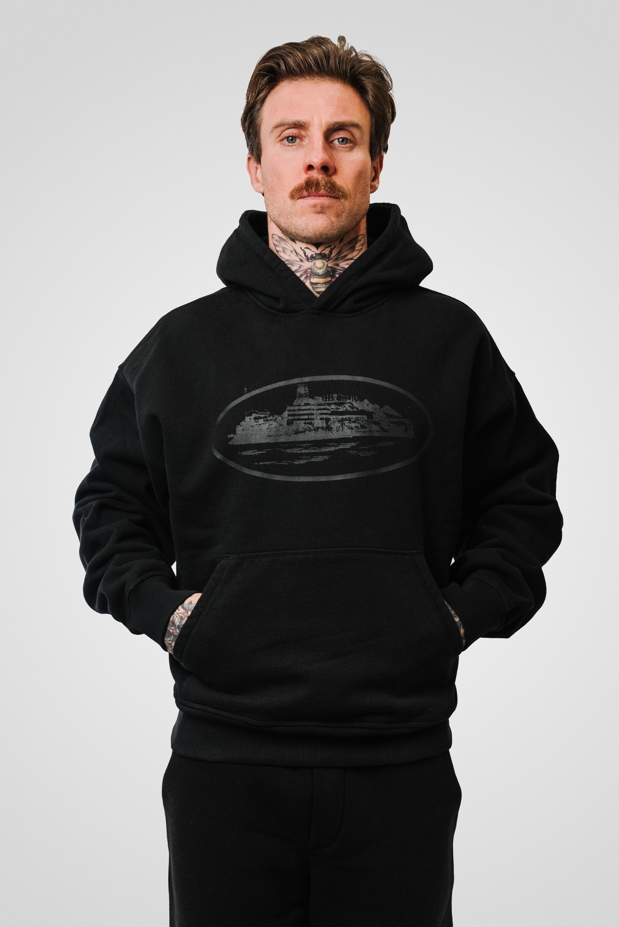 CORTEIZ ALCATRAZ 2025 HOODIE BLACK