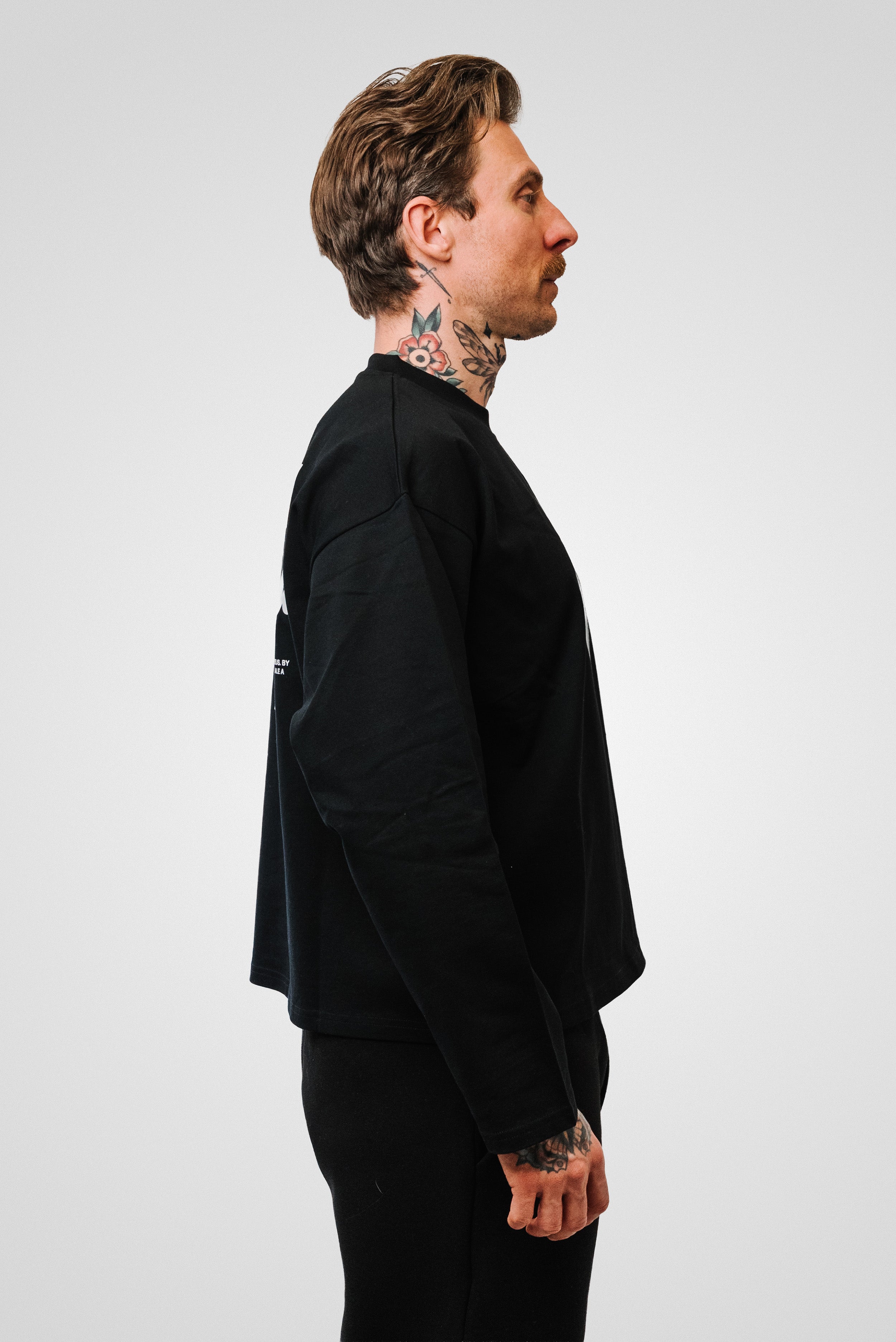 PASSION BOXY LONGSLEEVE BLACK - TheDoubleE X Shoebuya