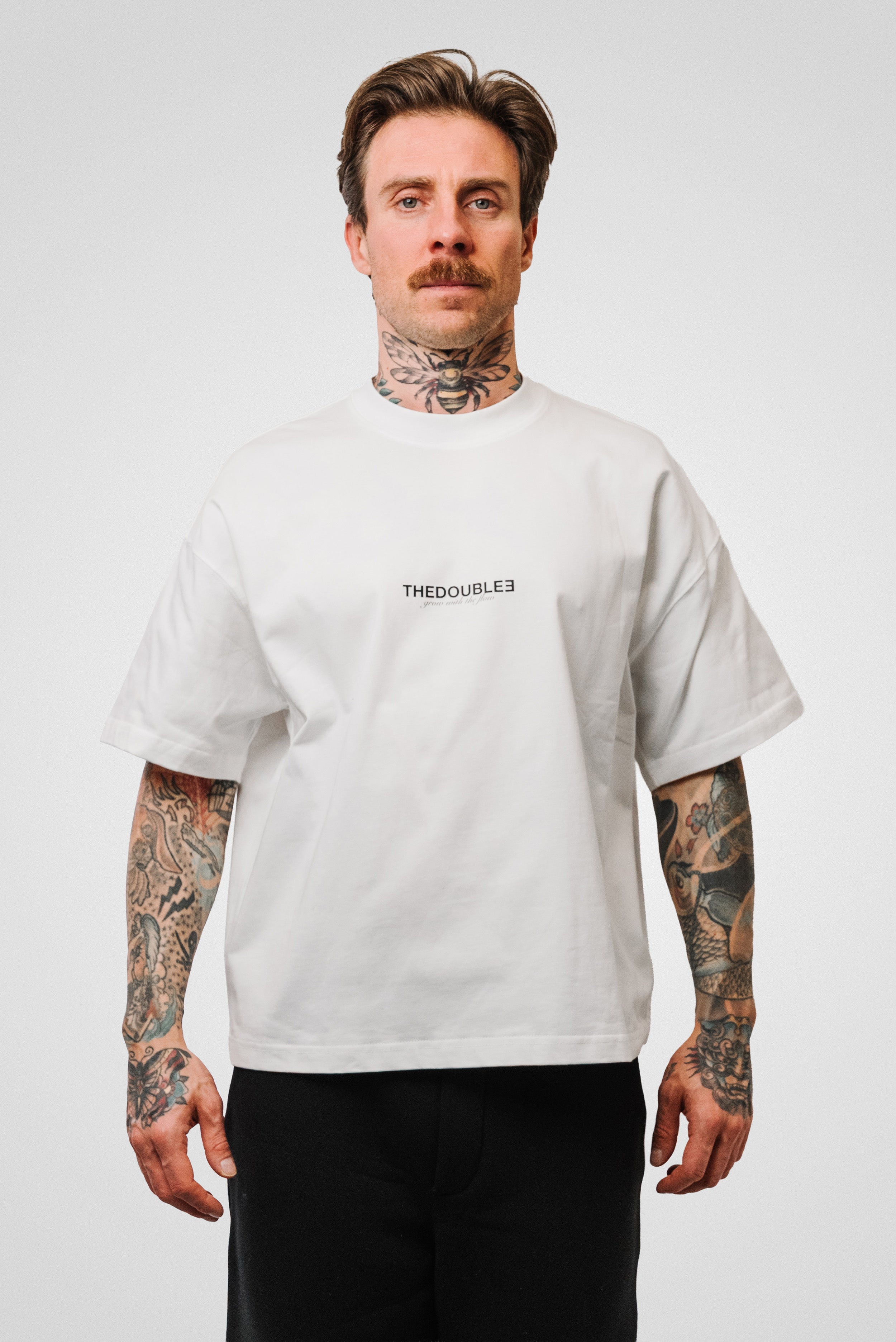 HOT BOXY TEE WHITE - TheDoubleE