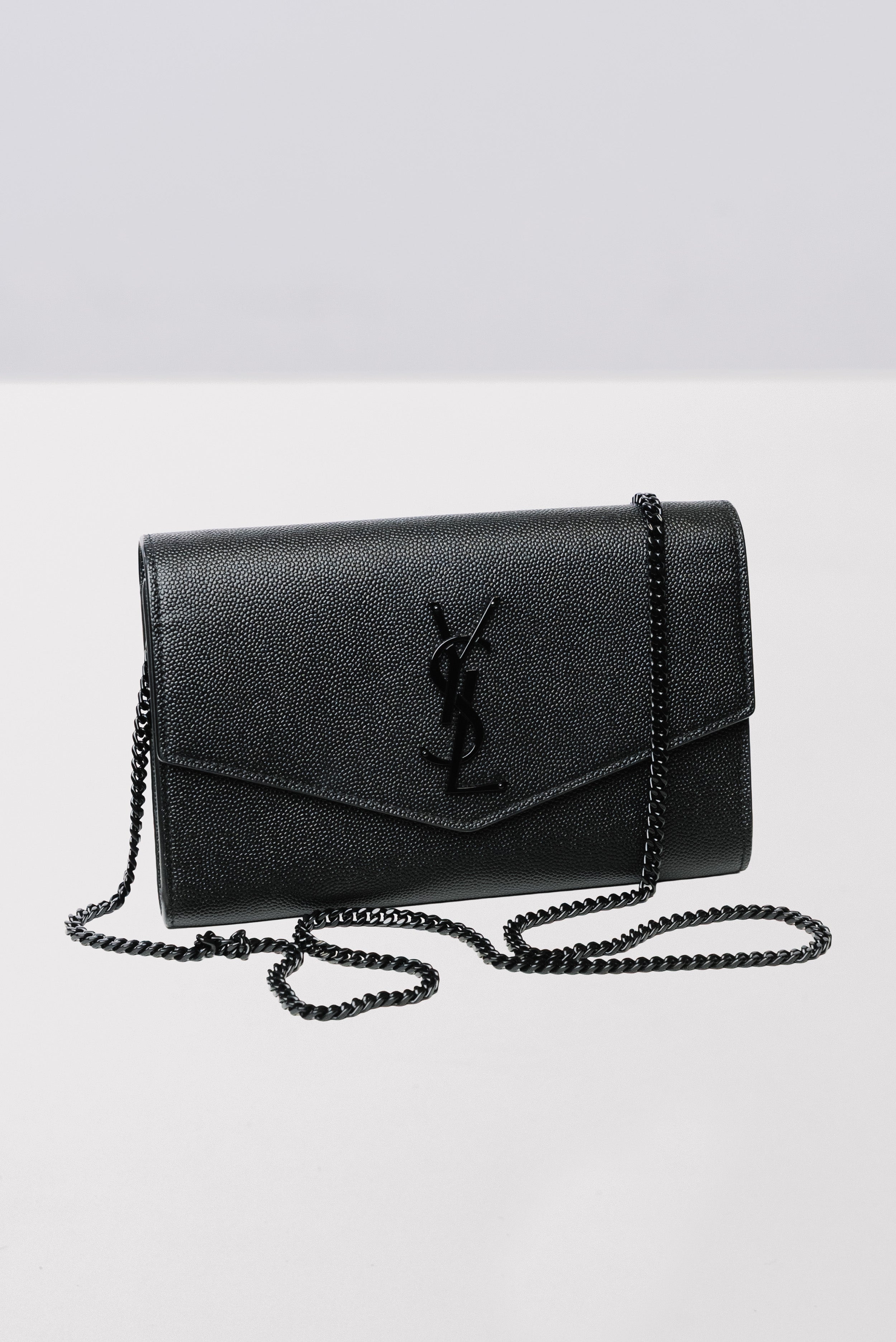 POCHETTE CON CATENA CASSANDRE CLASSICA IN PELLE GRAIN DE POUDRE - Yves Saint Laurent