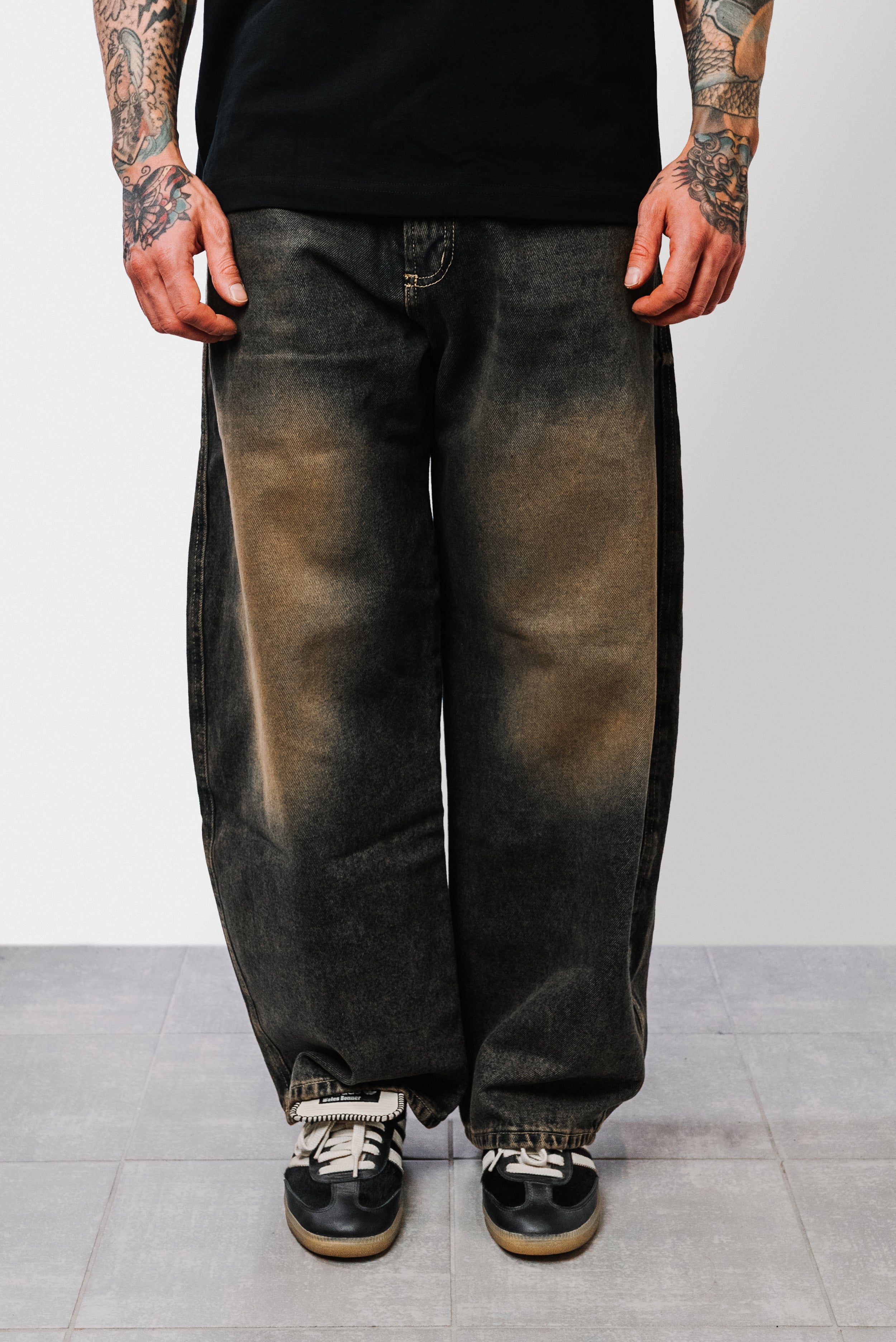 WASHED DENIM BALOON JEANS - Replacement Brand