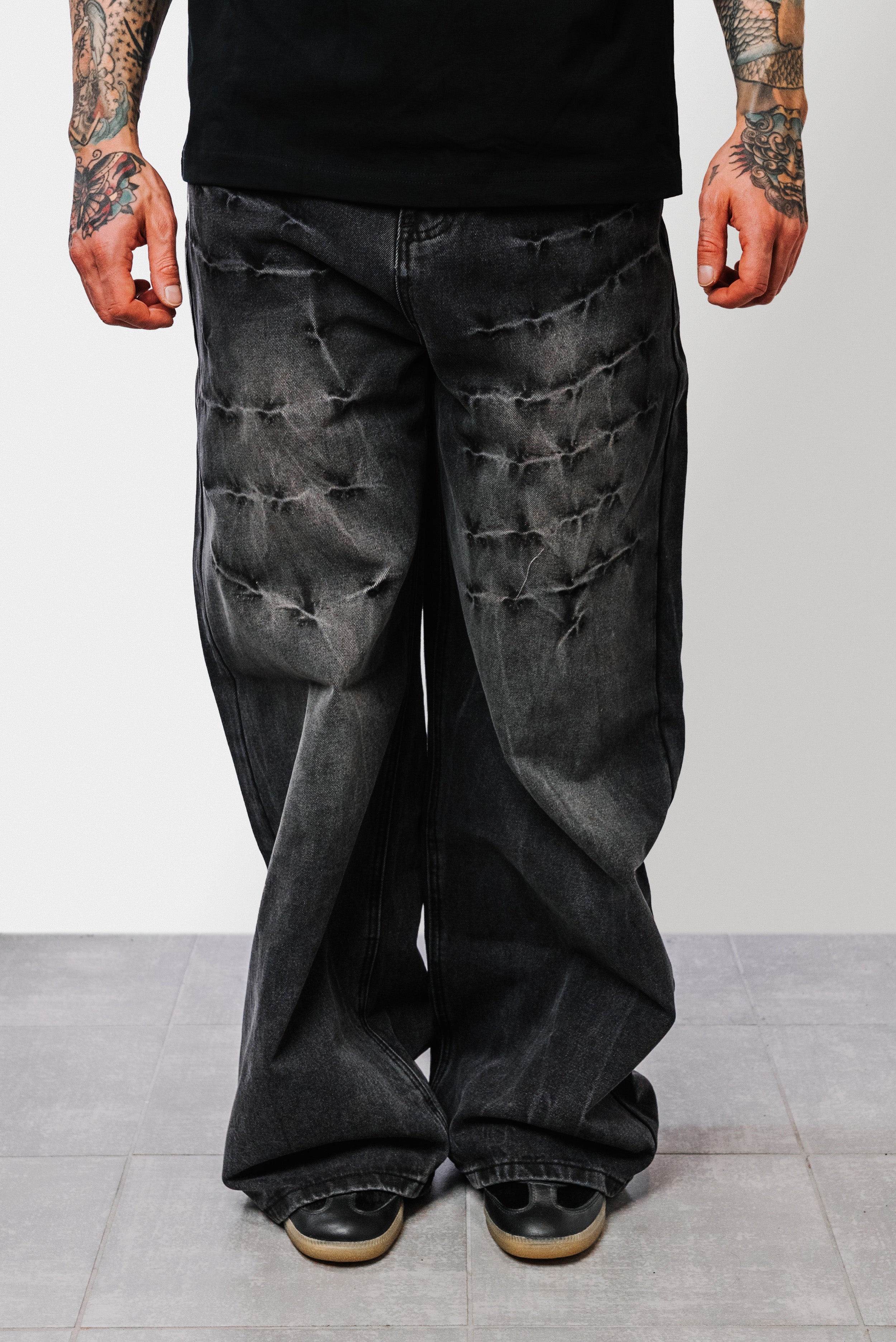 FADED STREAKS BLACK DENIM - Shoebuya Design