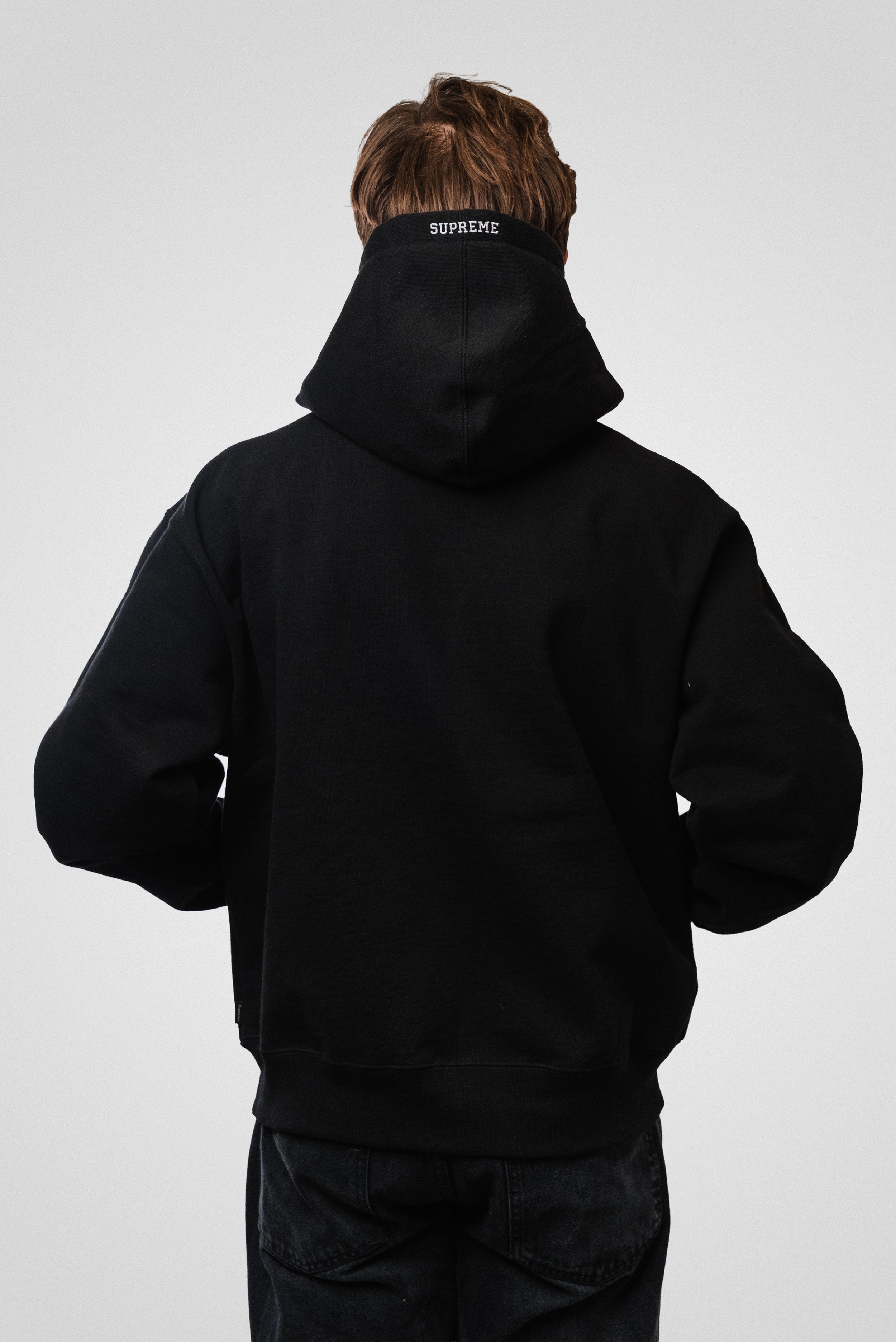 SUPREME S LOGO ZIP UP BLACK