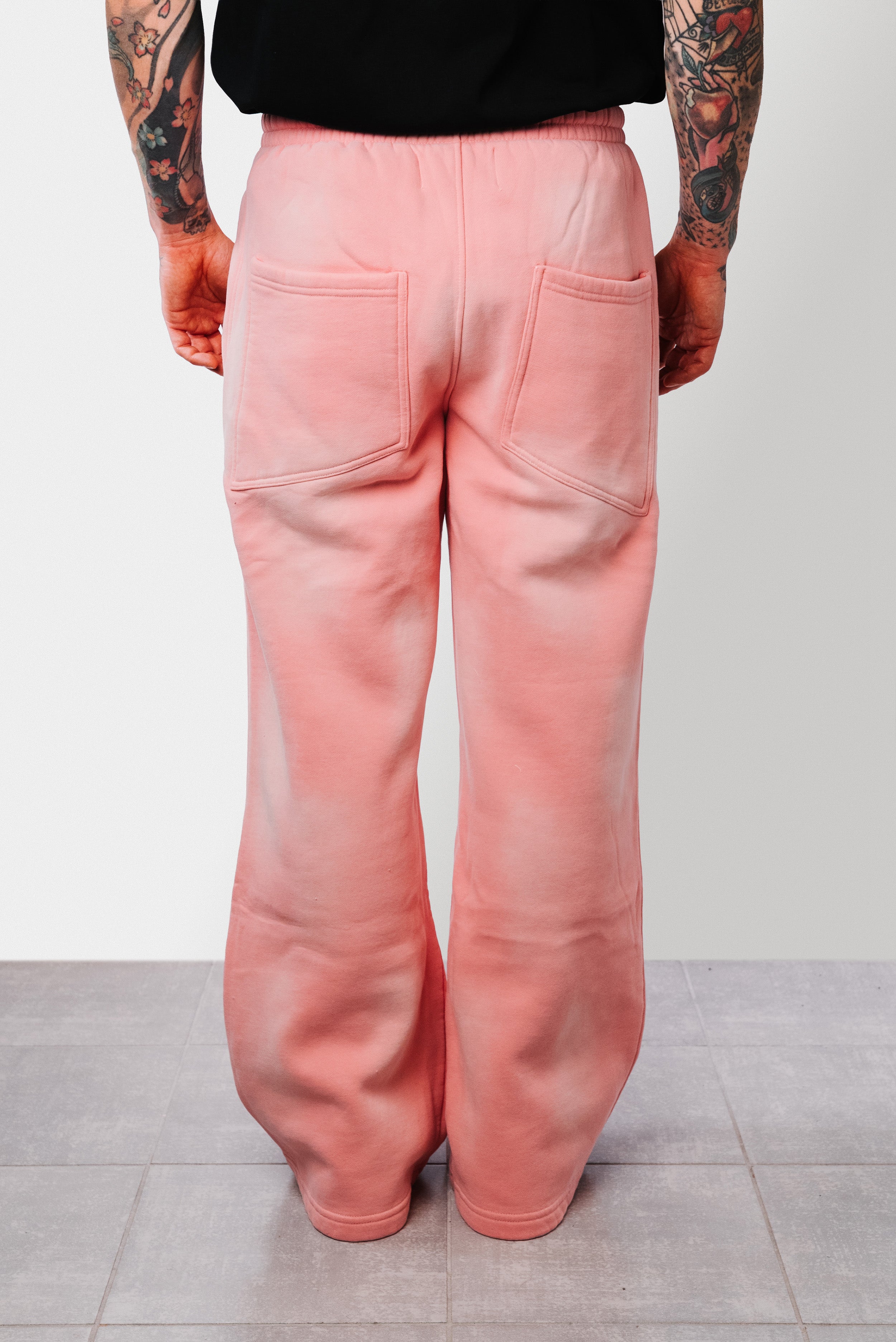 BAGGY SWEATPANTS SLAVED PINK - Shoebuya Design