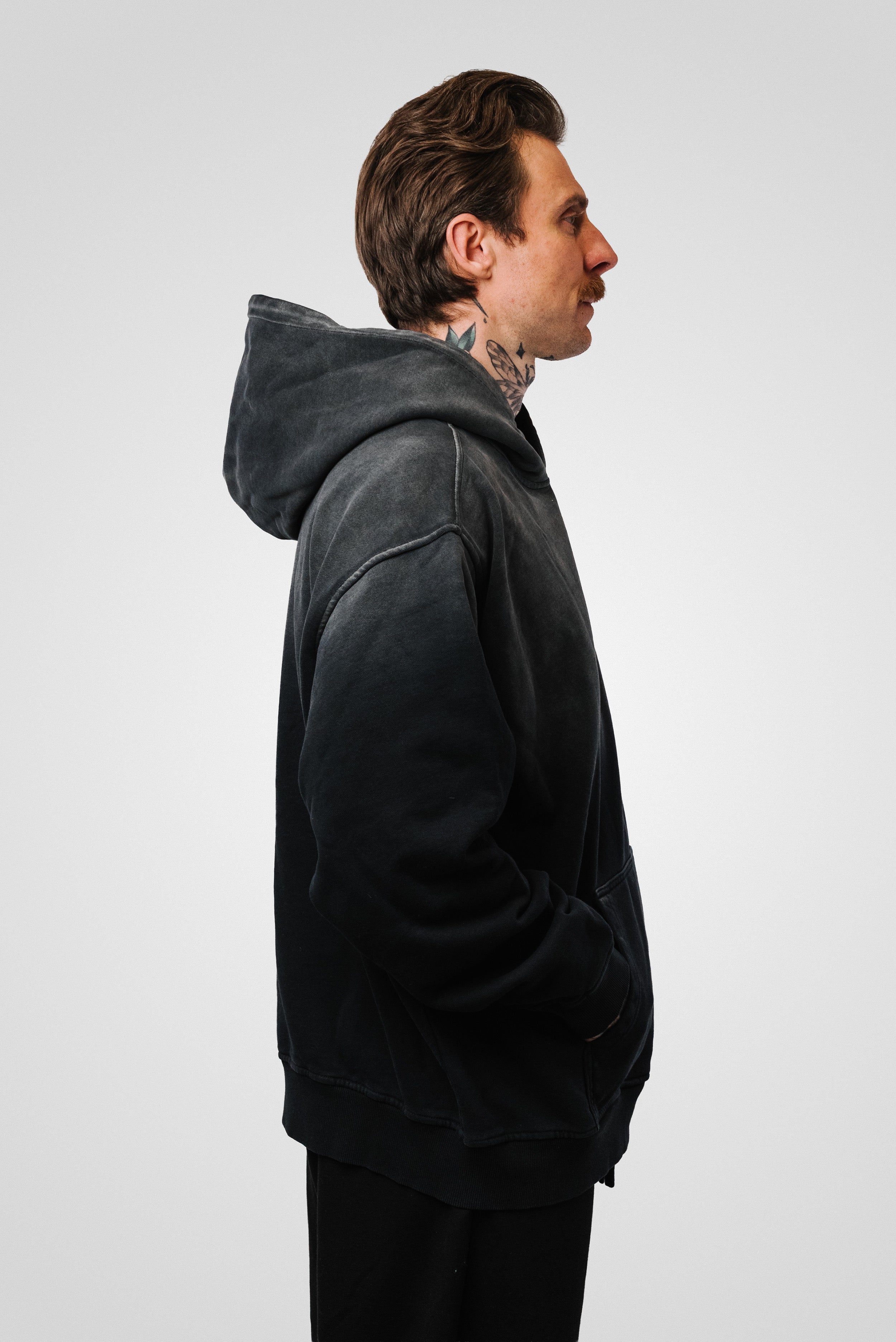 HOODIE SPRAY BLACK - Shoebuya Design