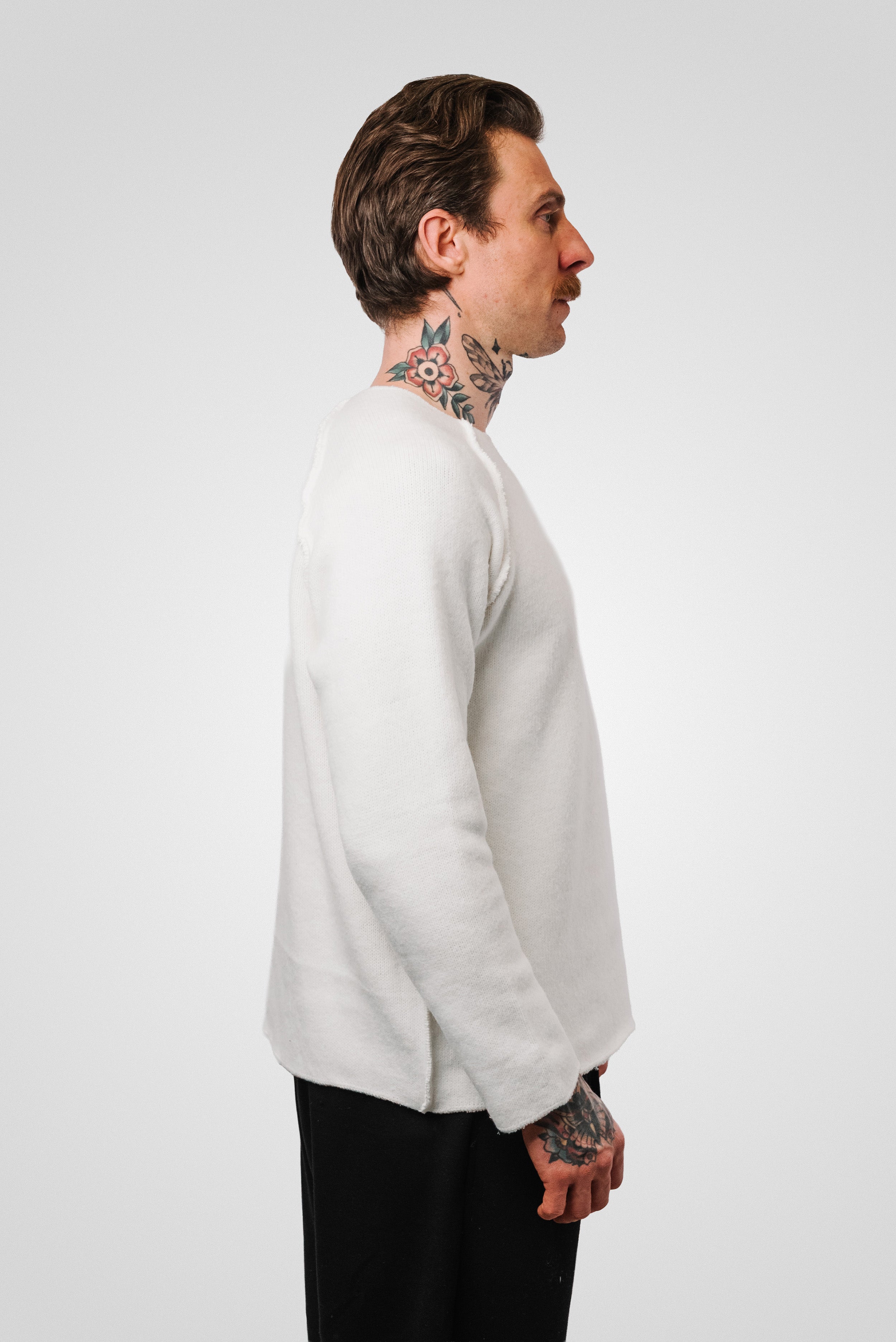 REVERSE WHITE SWEATER - Sign Brand