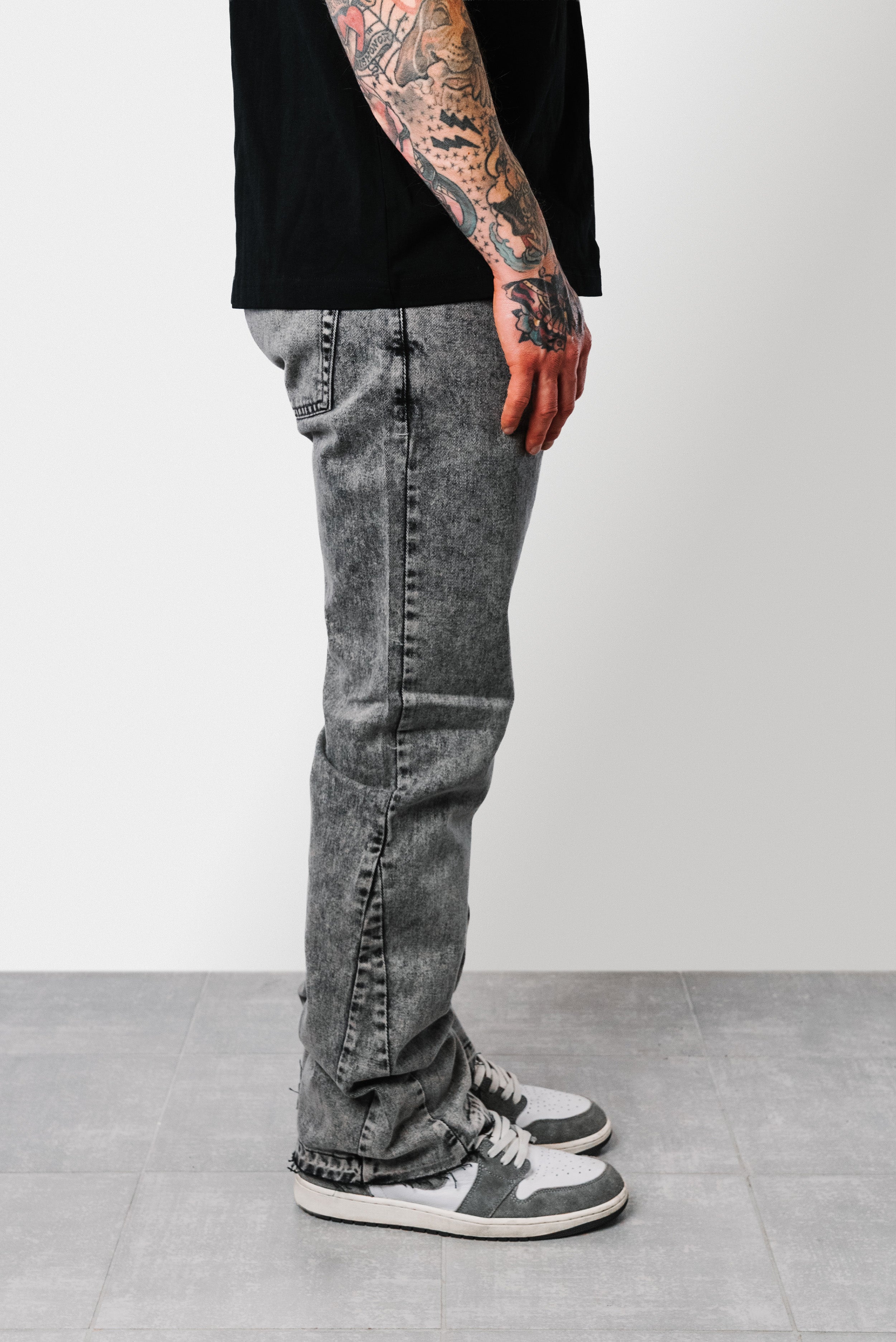 GREY DENIM FLARED JEANS - Replacement Brand