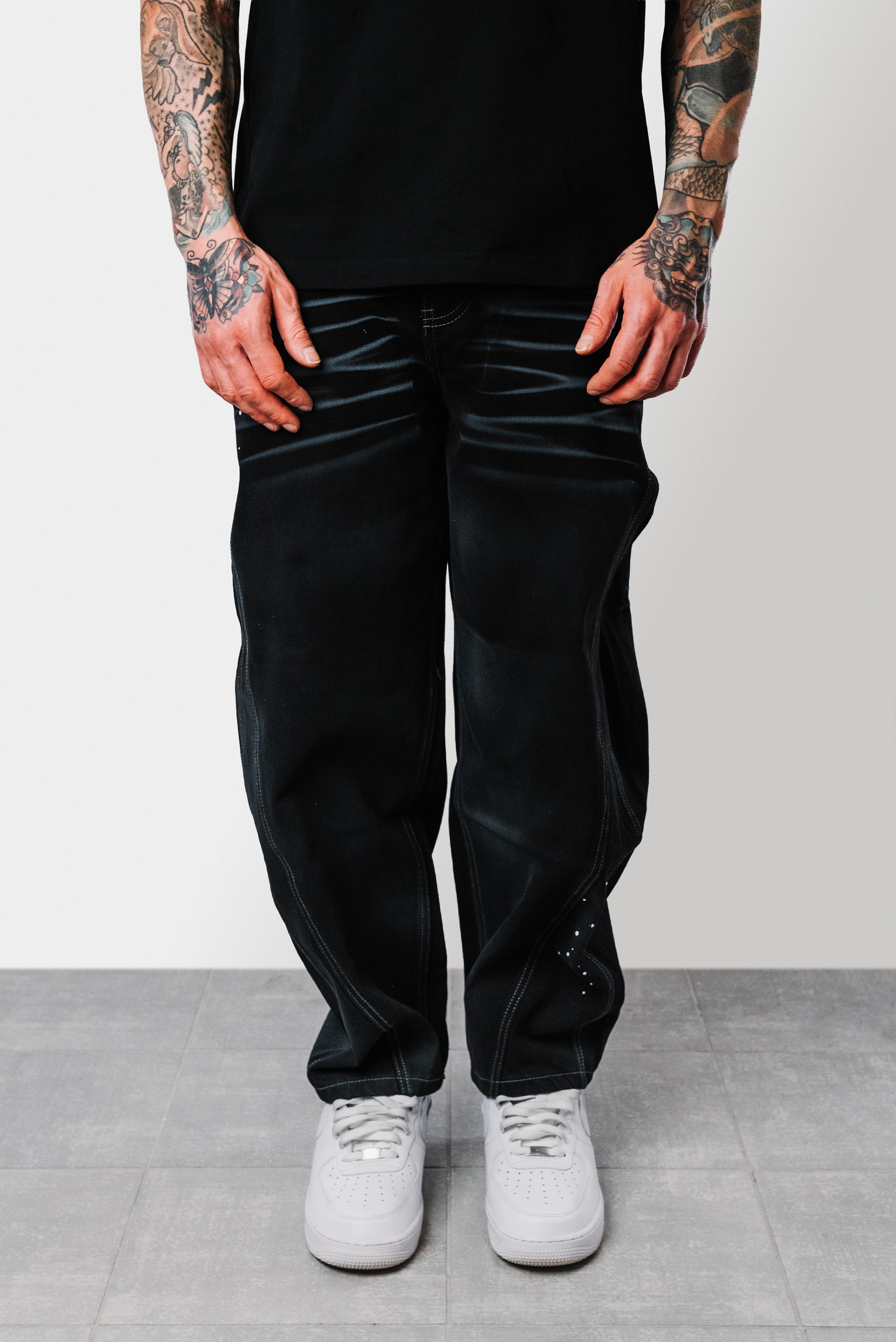 PAINTER BLACK BALLOON JEANS - Shoebuya Design