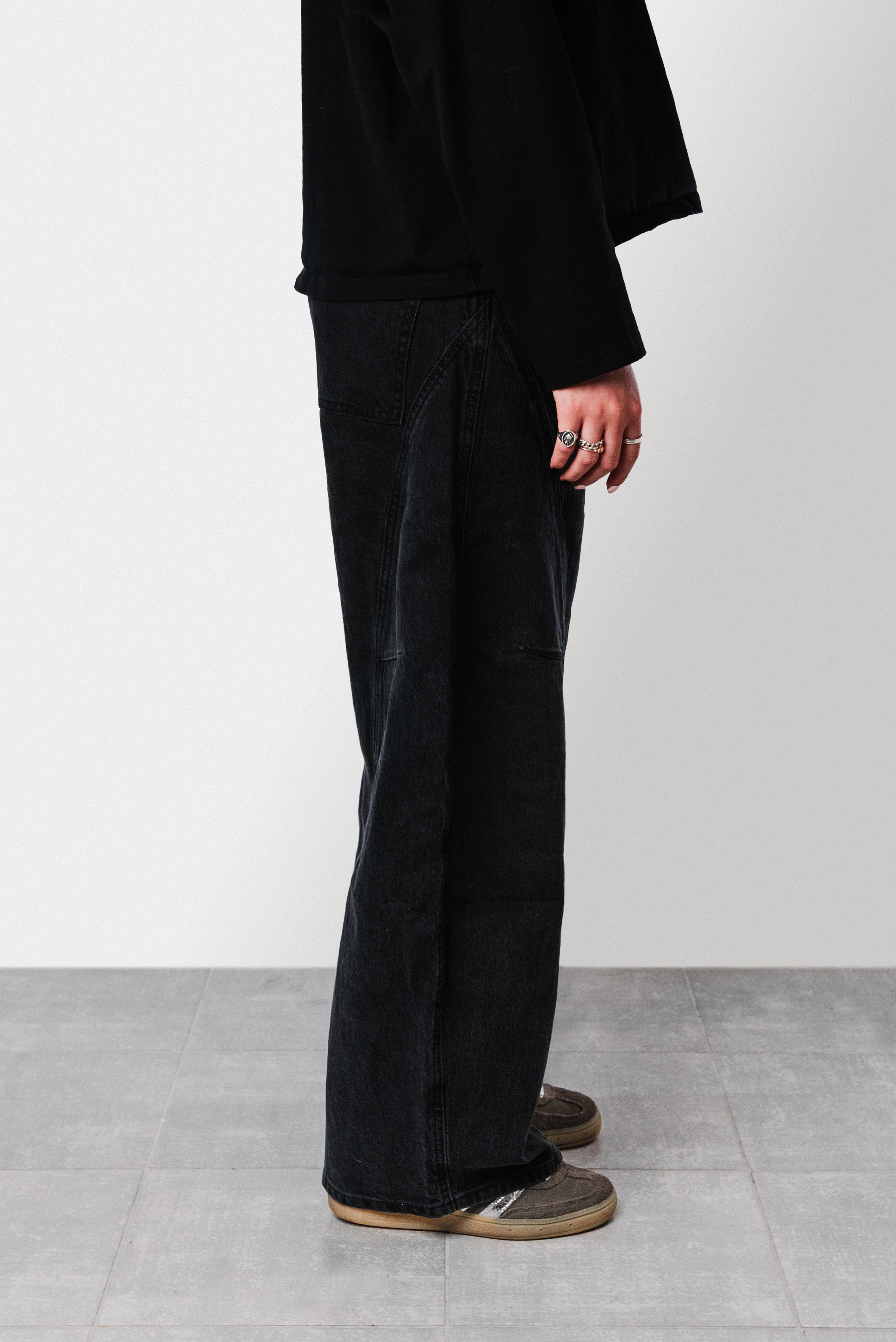 EASY BALLOON WOMEN BLACK JEANS - Shoebuya Design