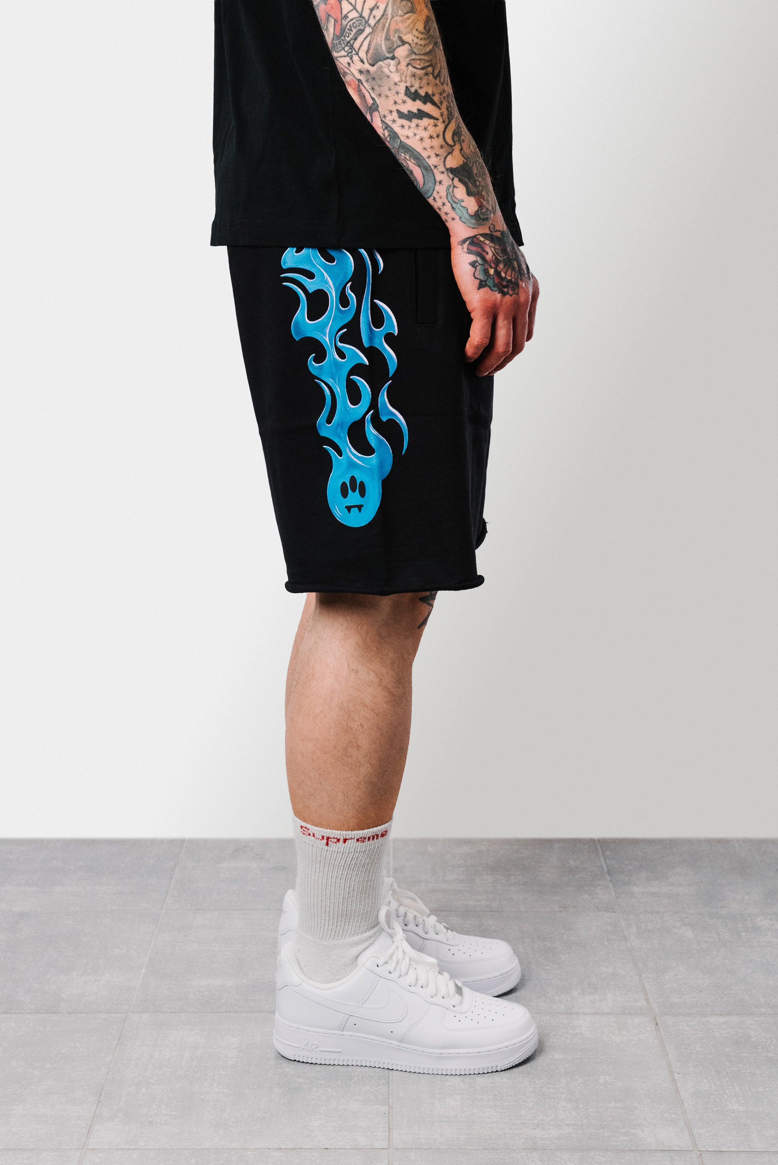 FLAME SWEATSHORT BLACK UNISEX - Barrow